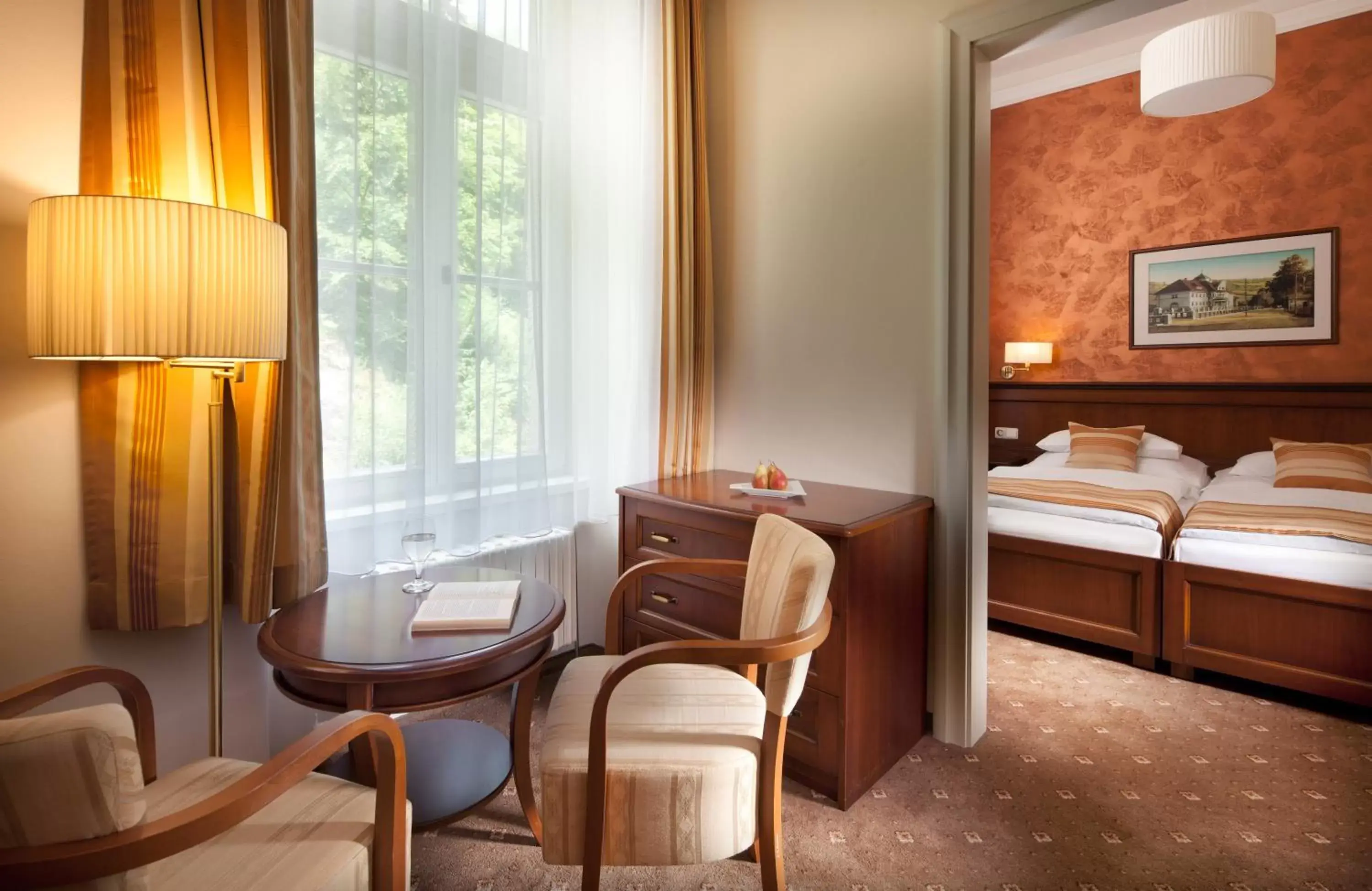 Bed, Seating Area in Hotel Radium Palace