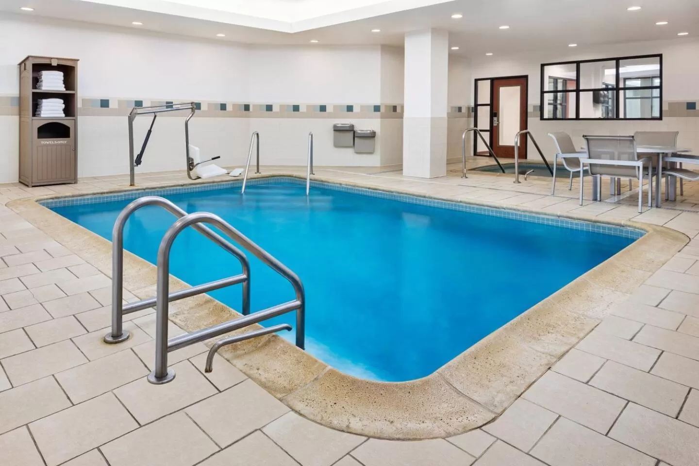 Swimming pool in Residence Inn by Marriott Stamford Downtown