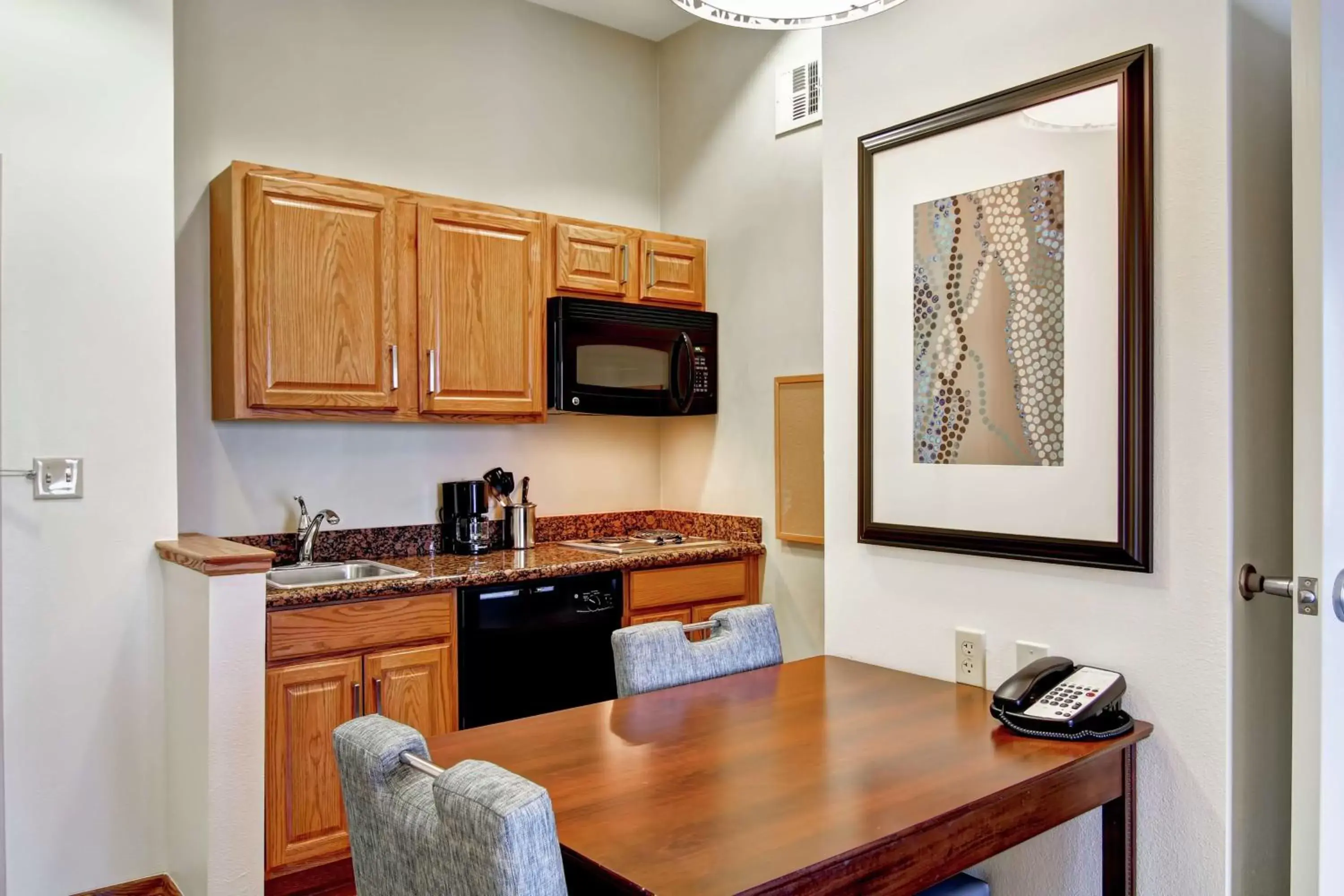 Kitchen or kitchenette, Kitchen/Kitchenette in Homewood Suites by Hilton Oklahoma City-West