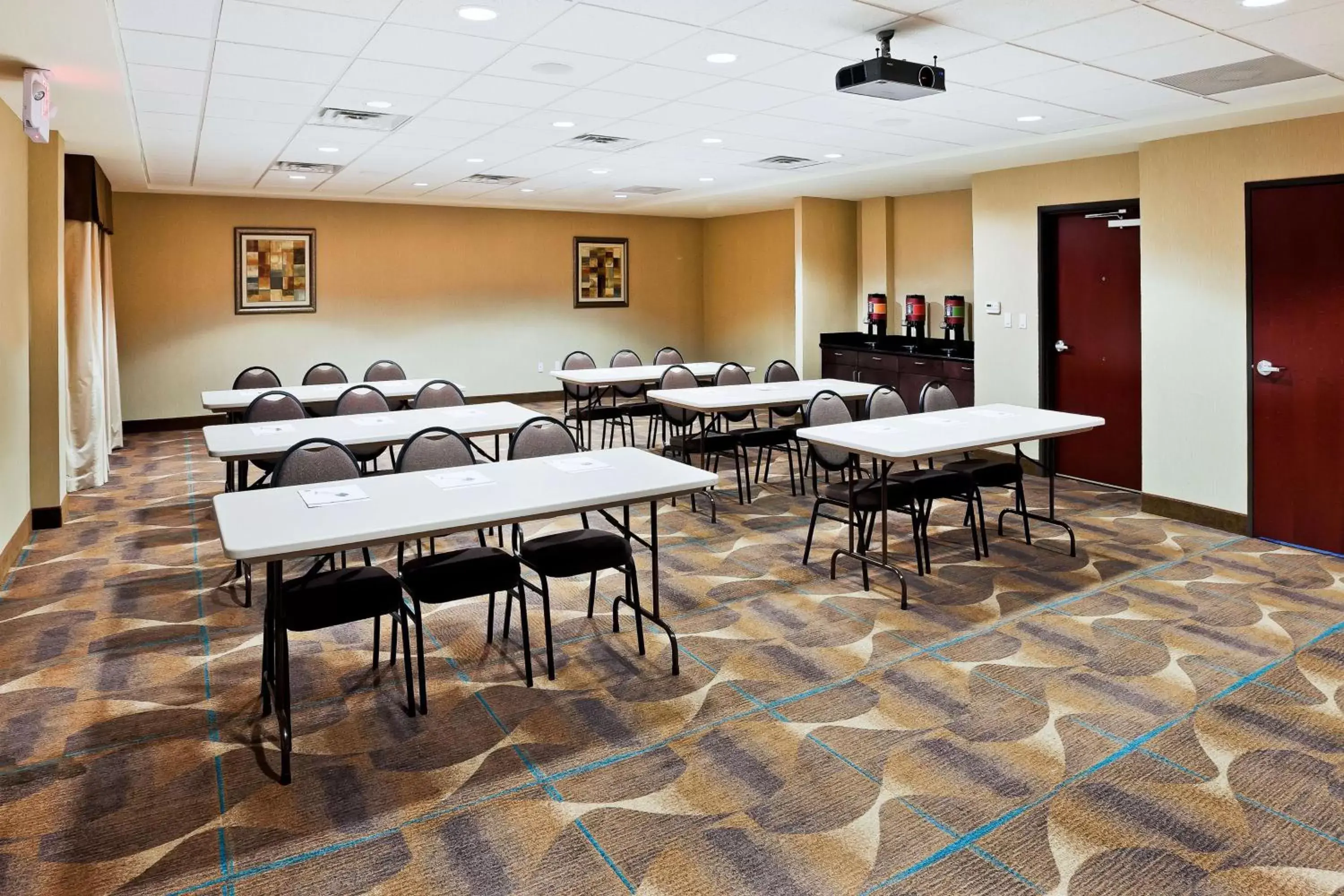 Meeting/conference room in Hampton Inn & Suites Liberal