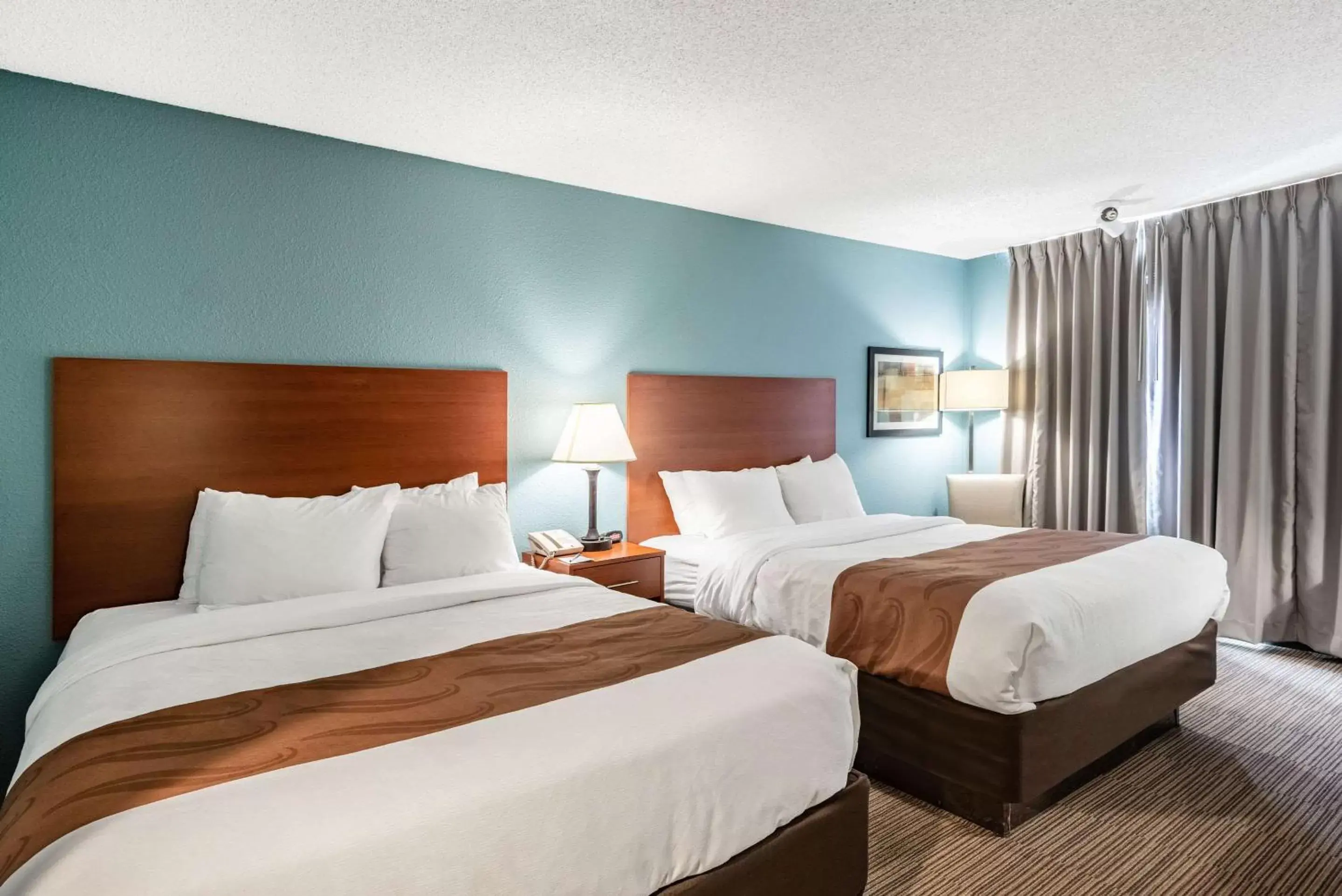 Bedroom, Bed in Quality Inn & Suites Garden Of The Gods