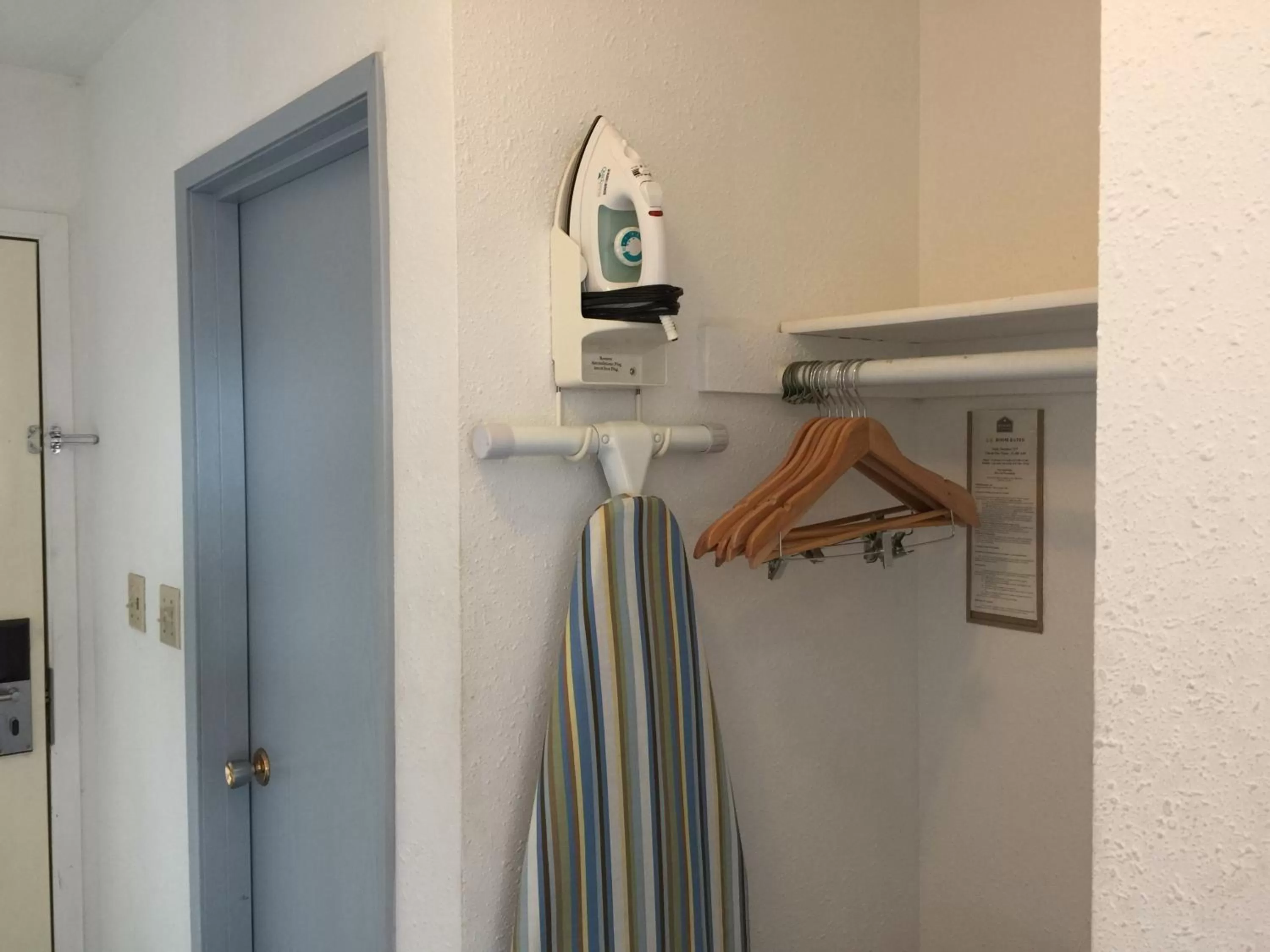 Bedroom, Bathroom in DC Lodge