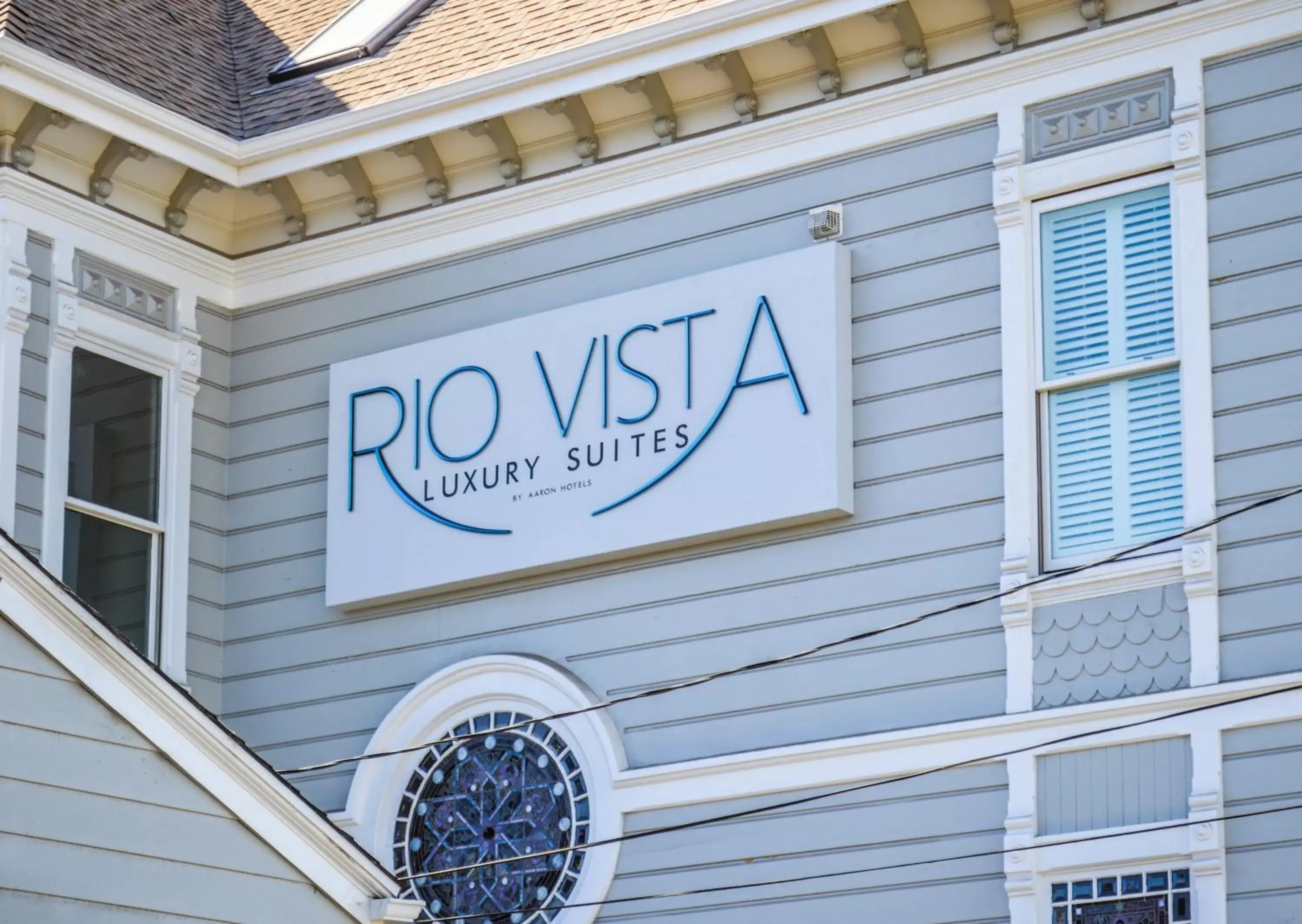 Facade/entrance, Property Logo/Sign in Rio Vista Inn & Suites Santa Cruz