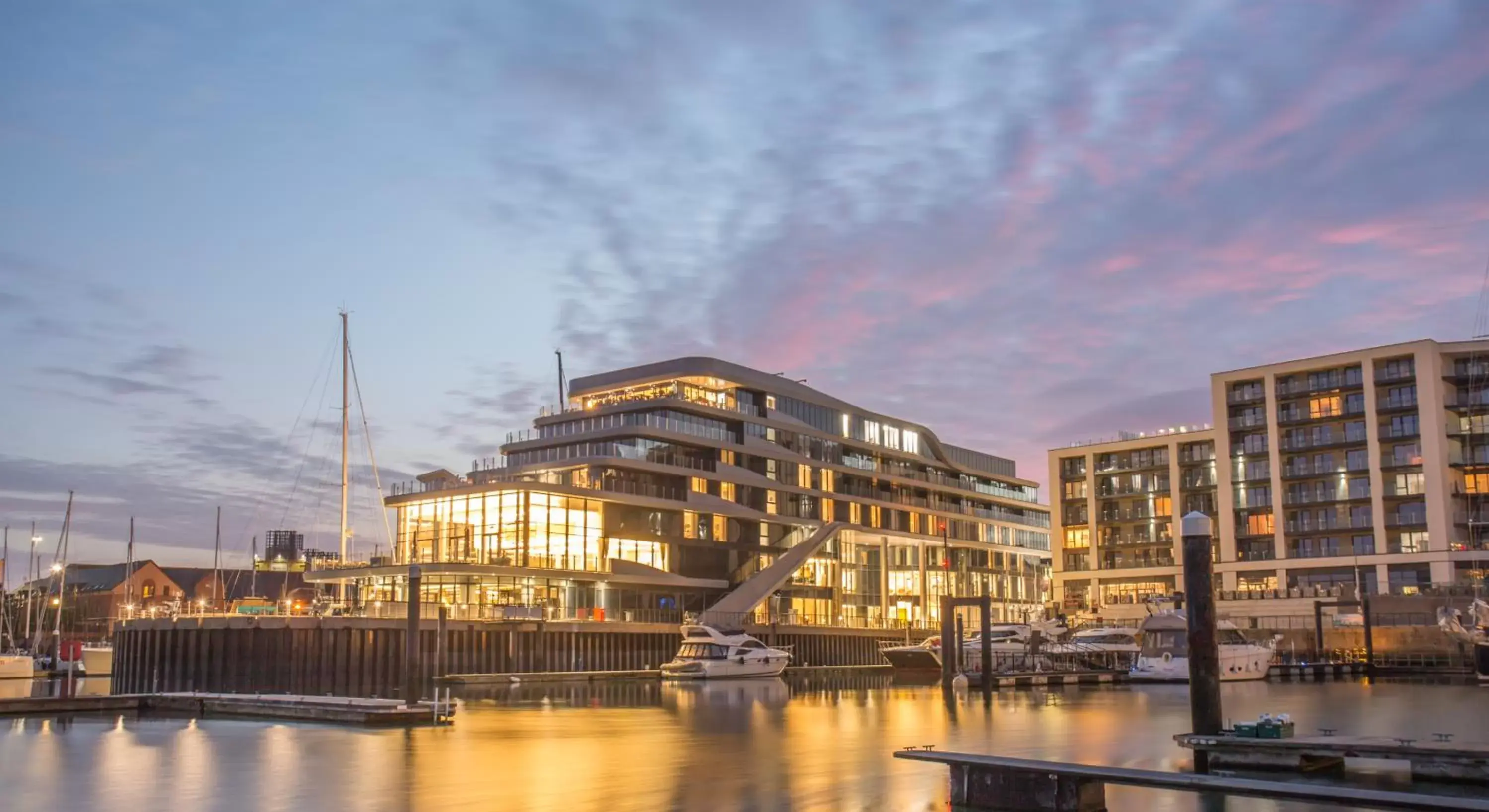 Property Building in Harbour Hotel Southampton