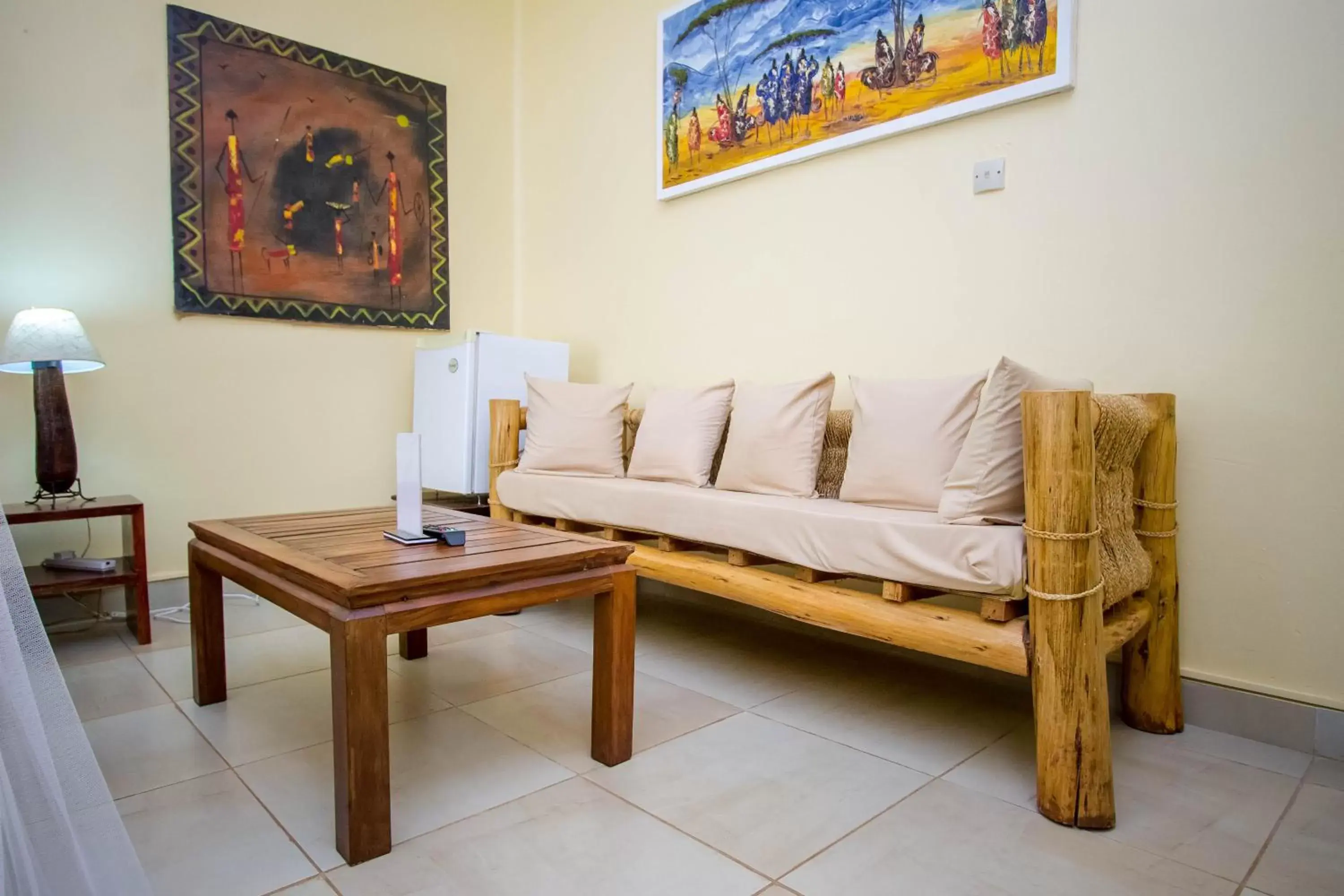 Bedroom, Seating Area in 2 Friends Guest House