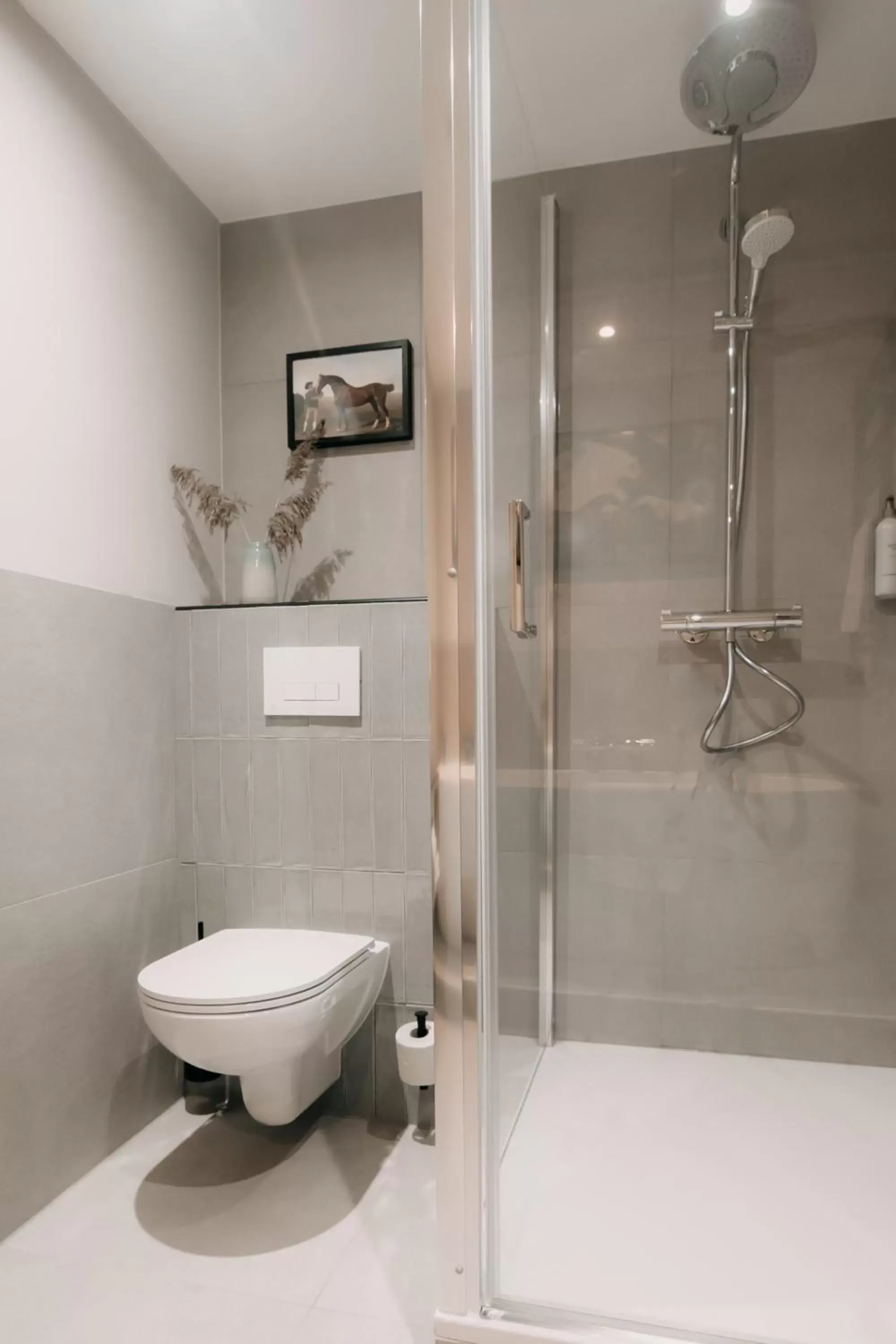 Shower, Bathroom in Witte Berken Natuurhotel