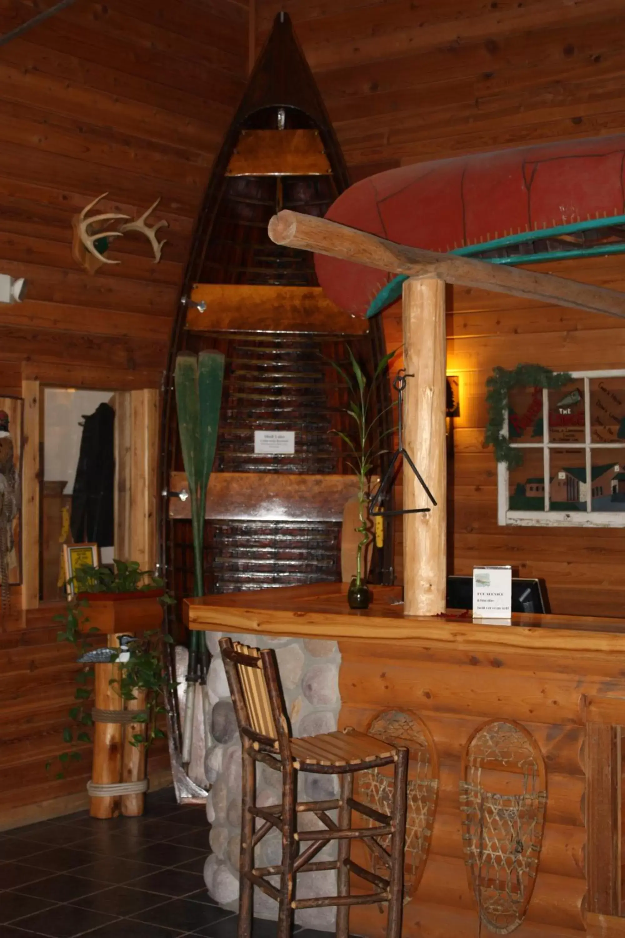 Lounge/Bar in The Lodge at Crooked Lake