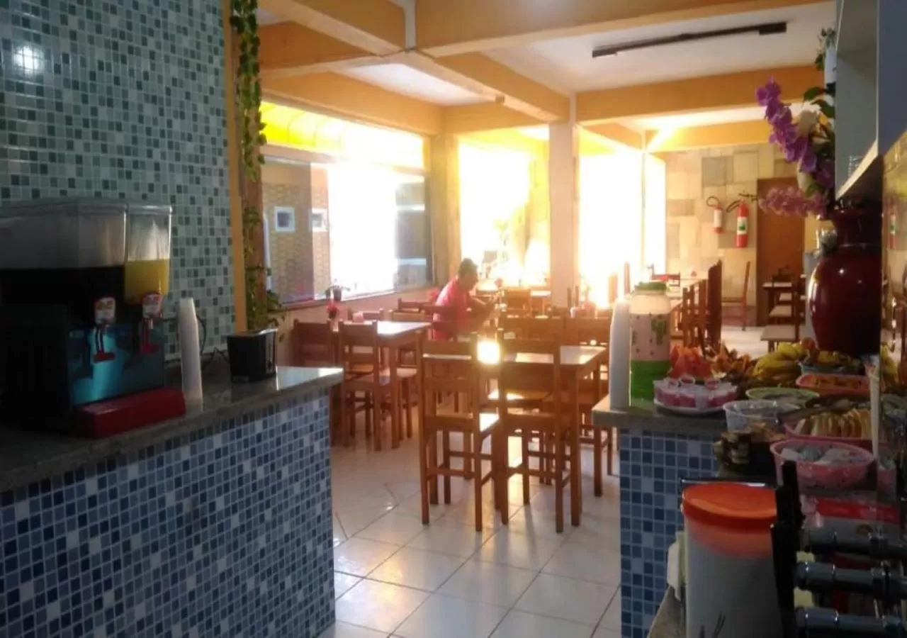 Restaurant/places to eat in Hotel Alaska