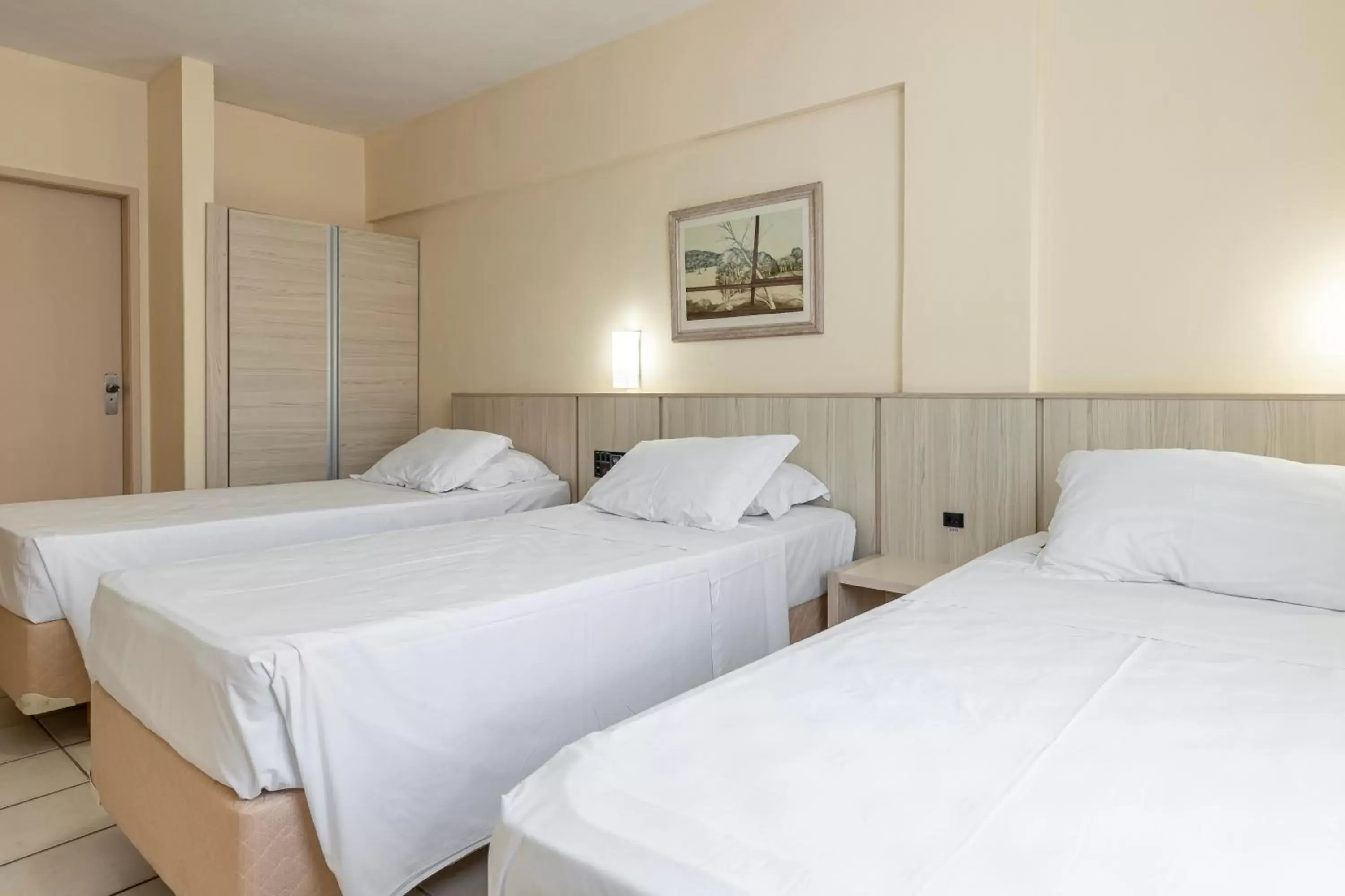 Bed in Sagres Praia Hotel