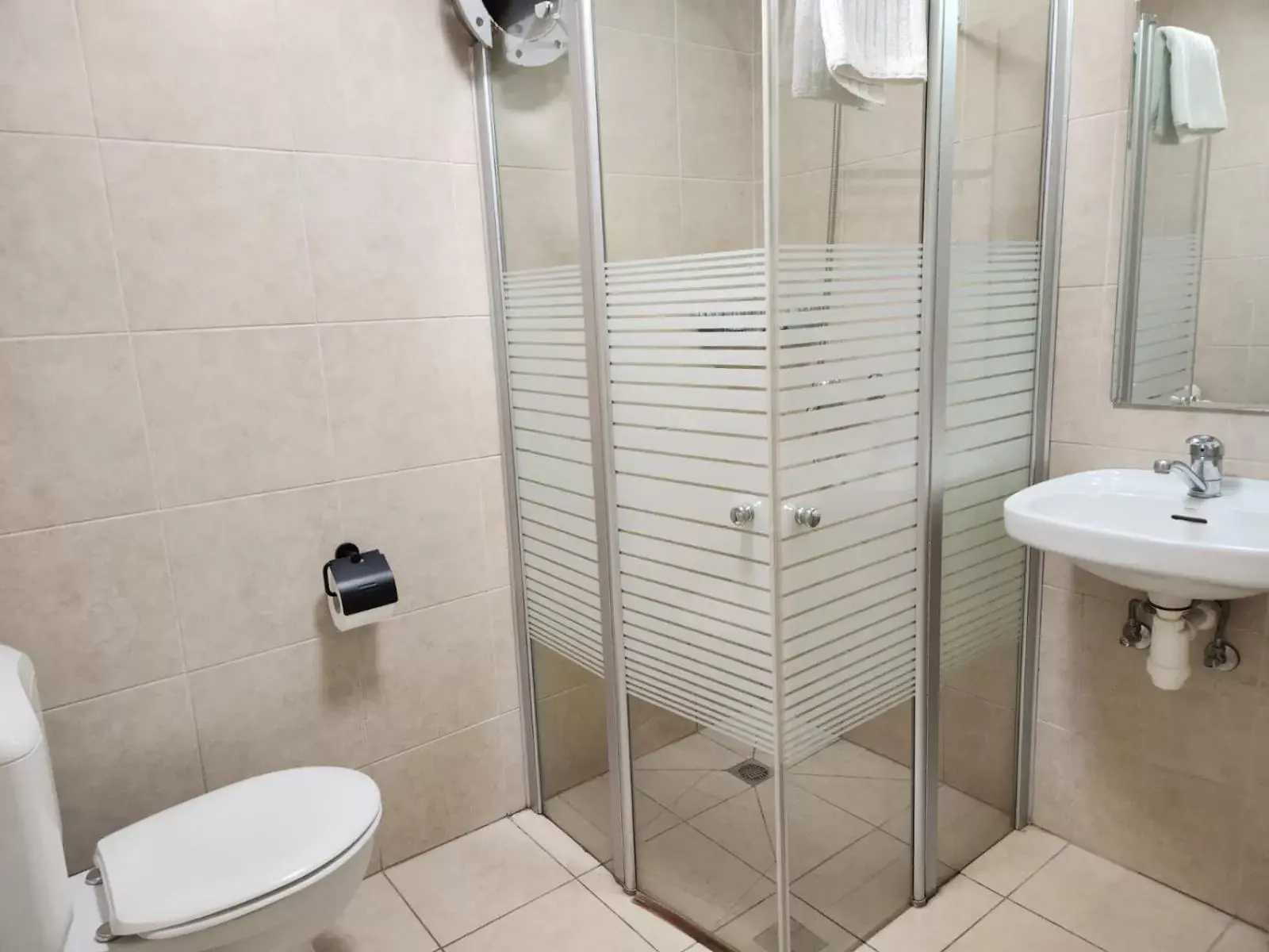 One-Bedroom Basement Apartment in Sahara Hotel Eilat One-Bedroom Basement Apartment in Sahara Hotel Eilat