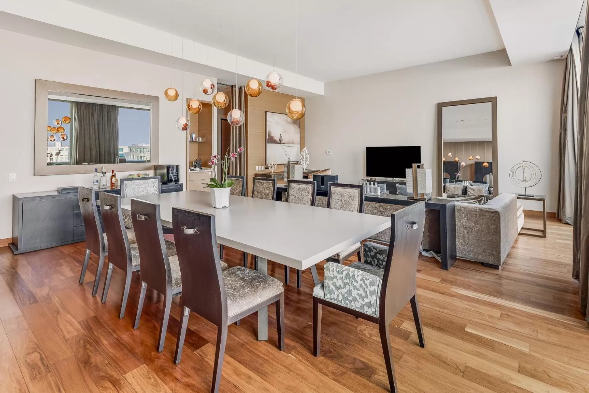 Photo of the whole room in Live Aqua Ciudad de Mexico Bosques de las Lomas