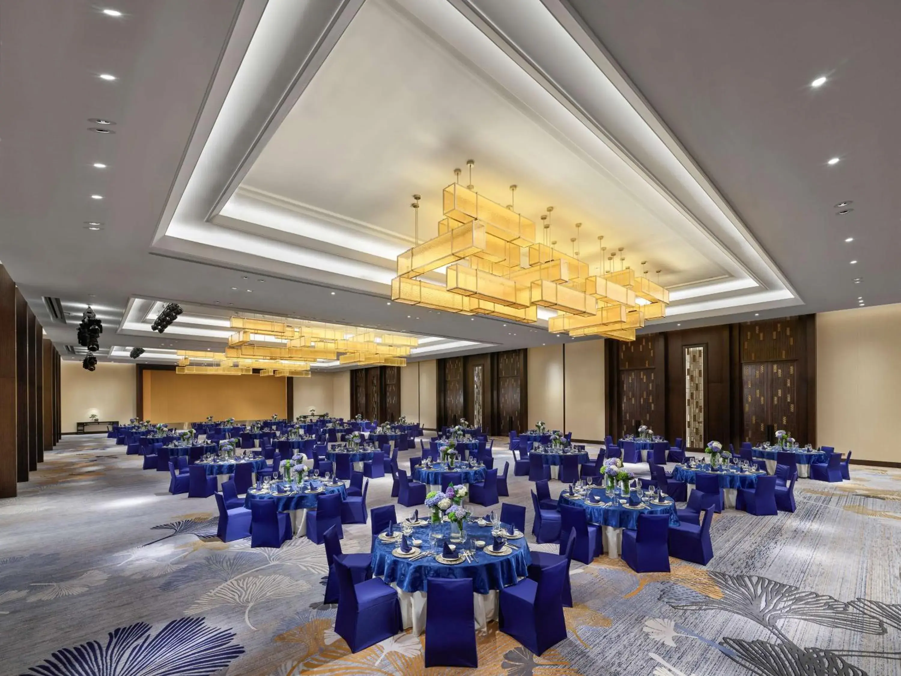 Meeting/conference room, Banquet Facilities in Hilton Shanghai Songjiang Guangfulin