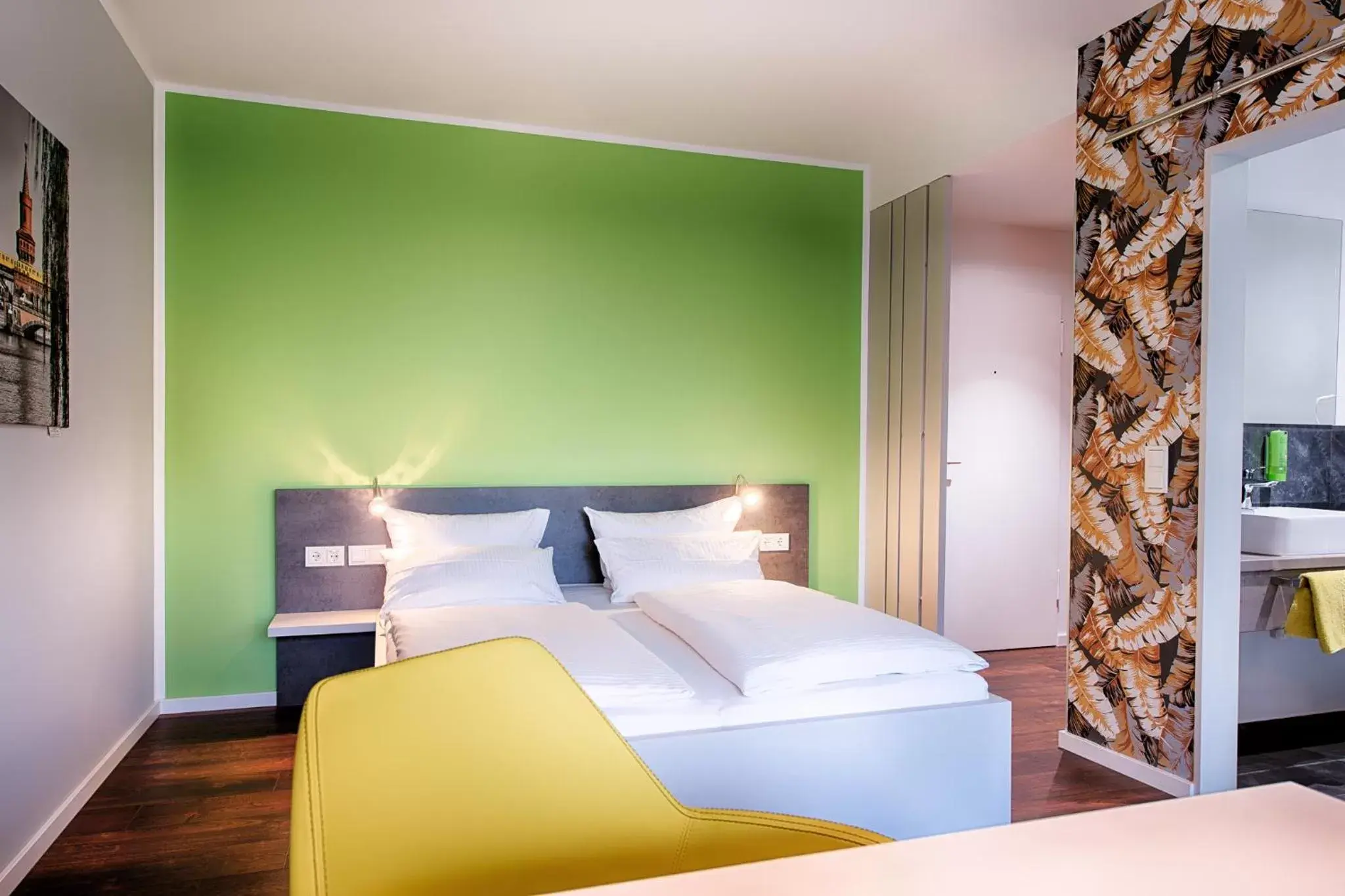 Bedroom, Bed in Hotel Carolinenhof