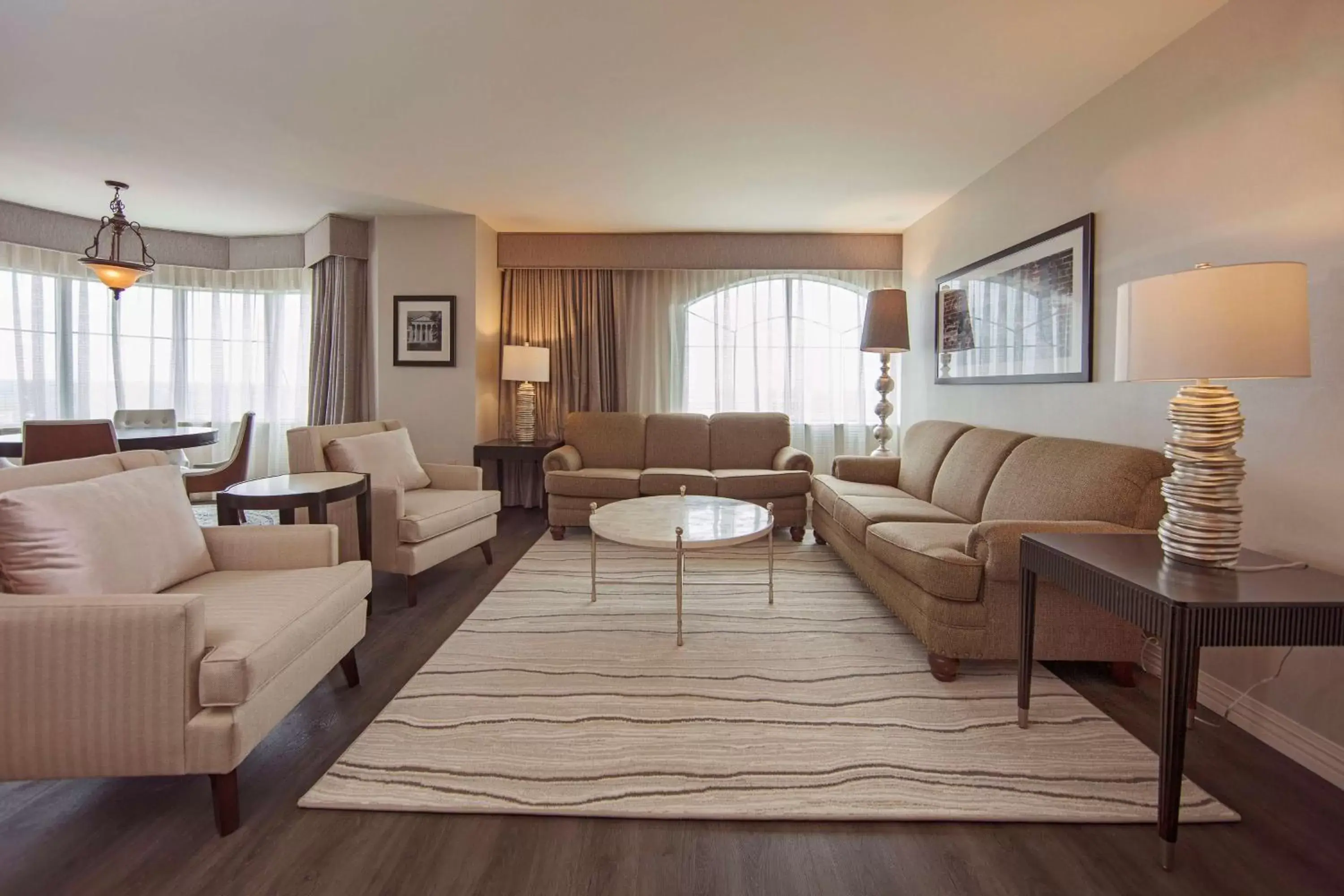 Living room, Seating Area in Hilton Garden Inn Athens Downtown