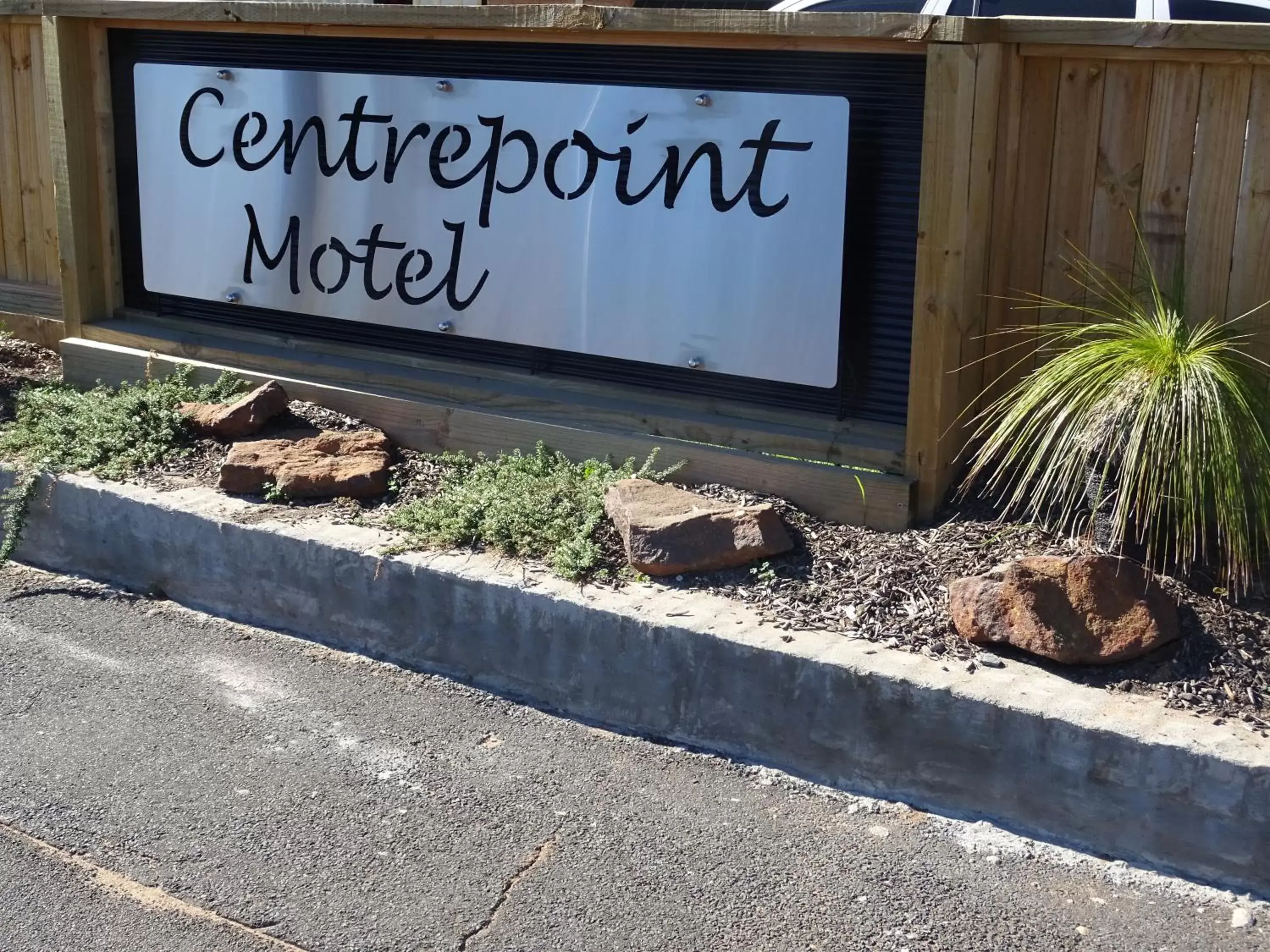 Property Logo/Sign in Centrepoint Motel