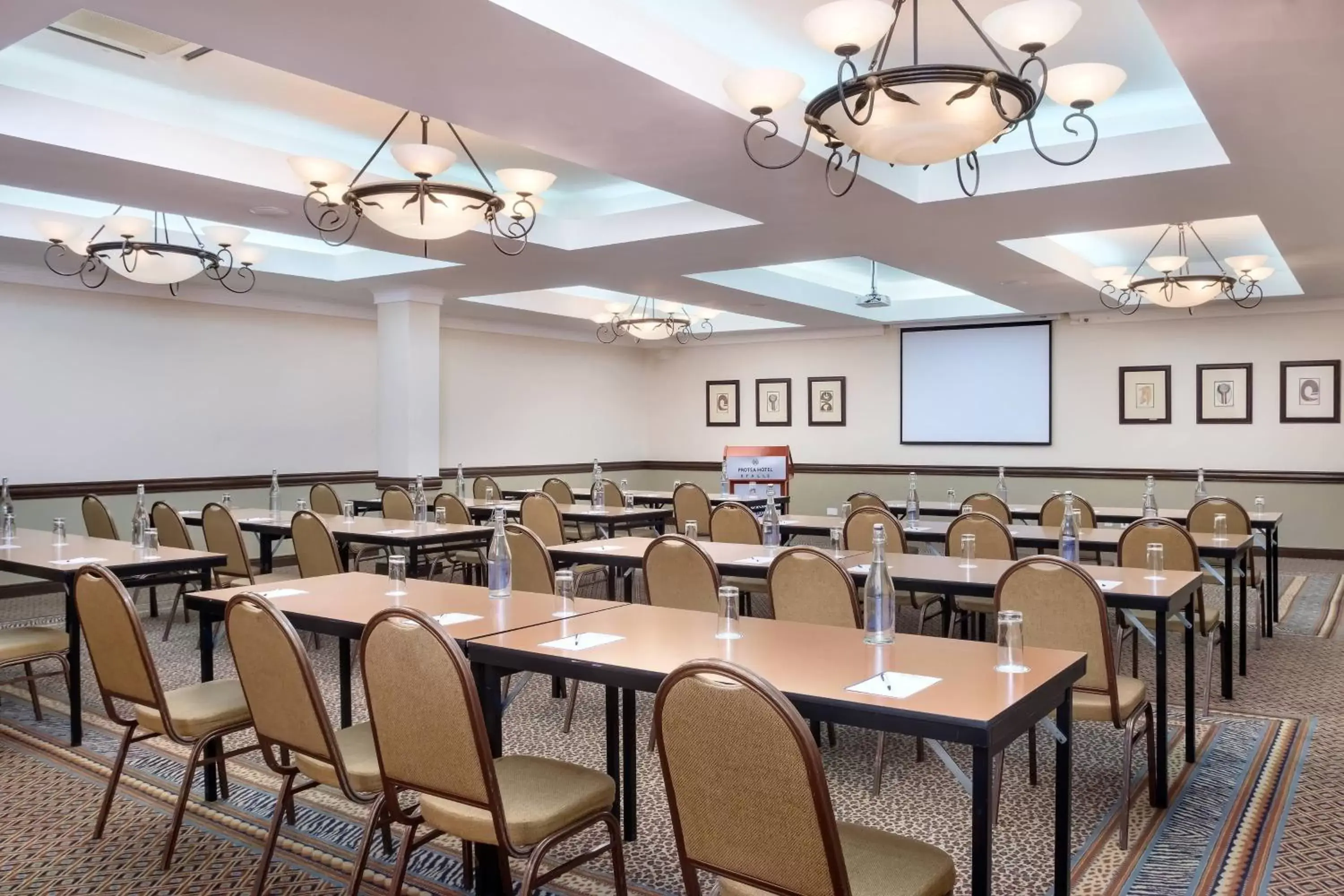 Meeting/conference room in Protea Hotel by Marriott Blantyre Ryalls