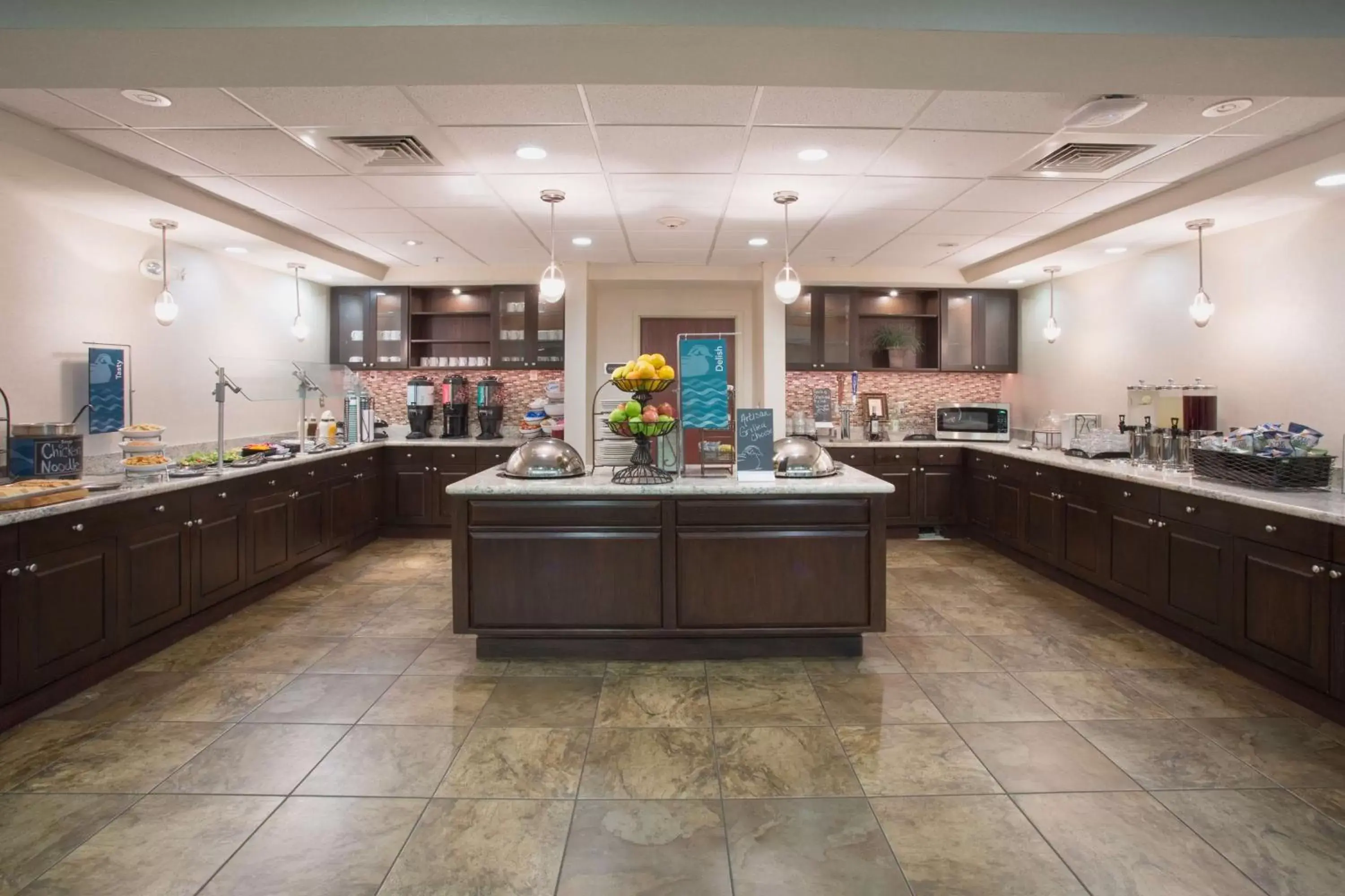 Breakfast, Restaurant/Places to Eat in Homewood Suites by Hilton Phoenix-Avondale