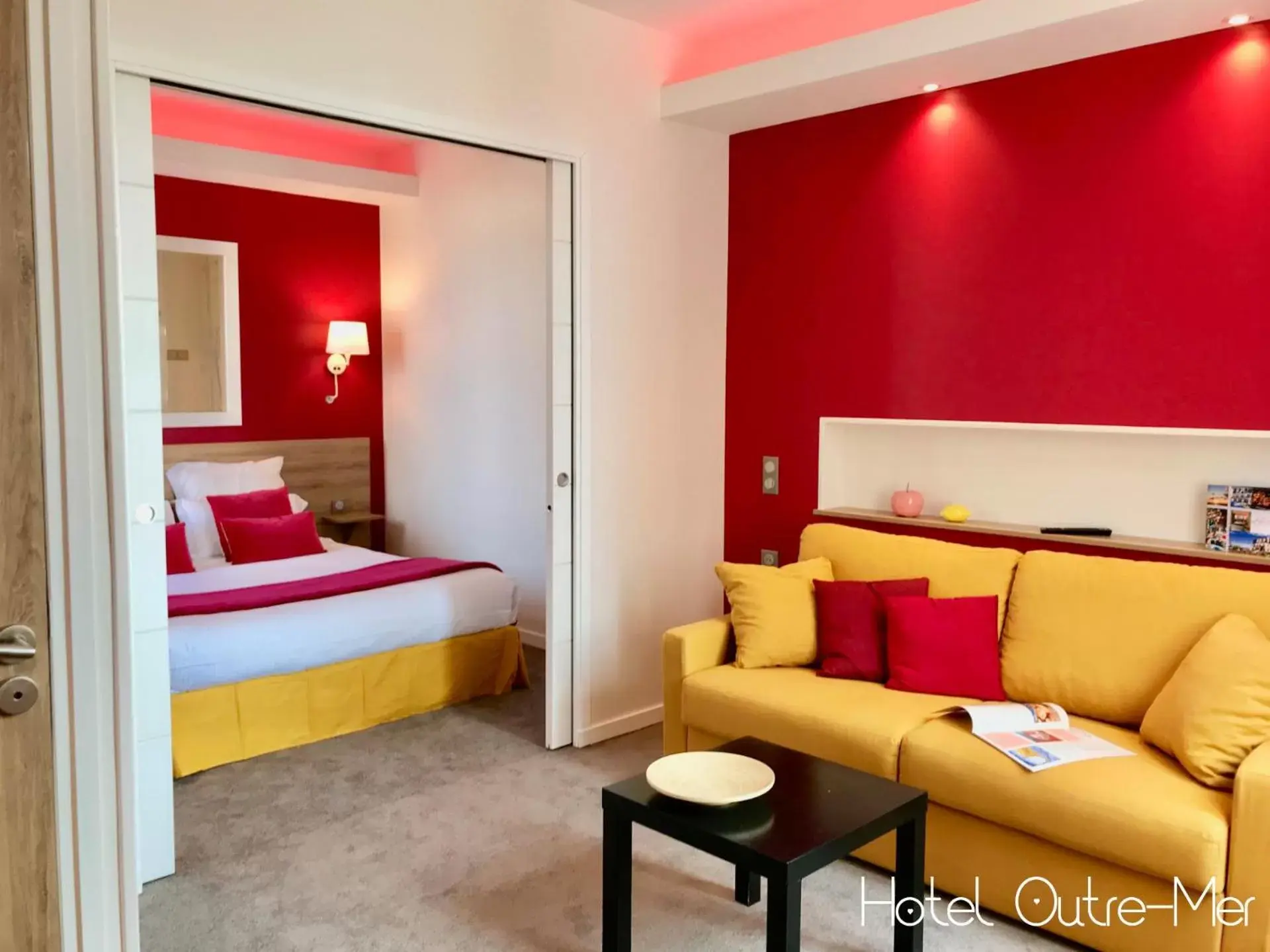 Bed in Hôtel Outre-Mer - Villa Le Couchant