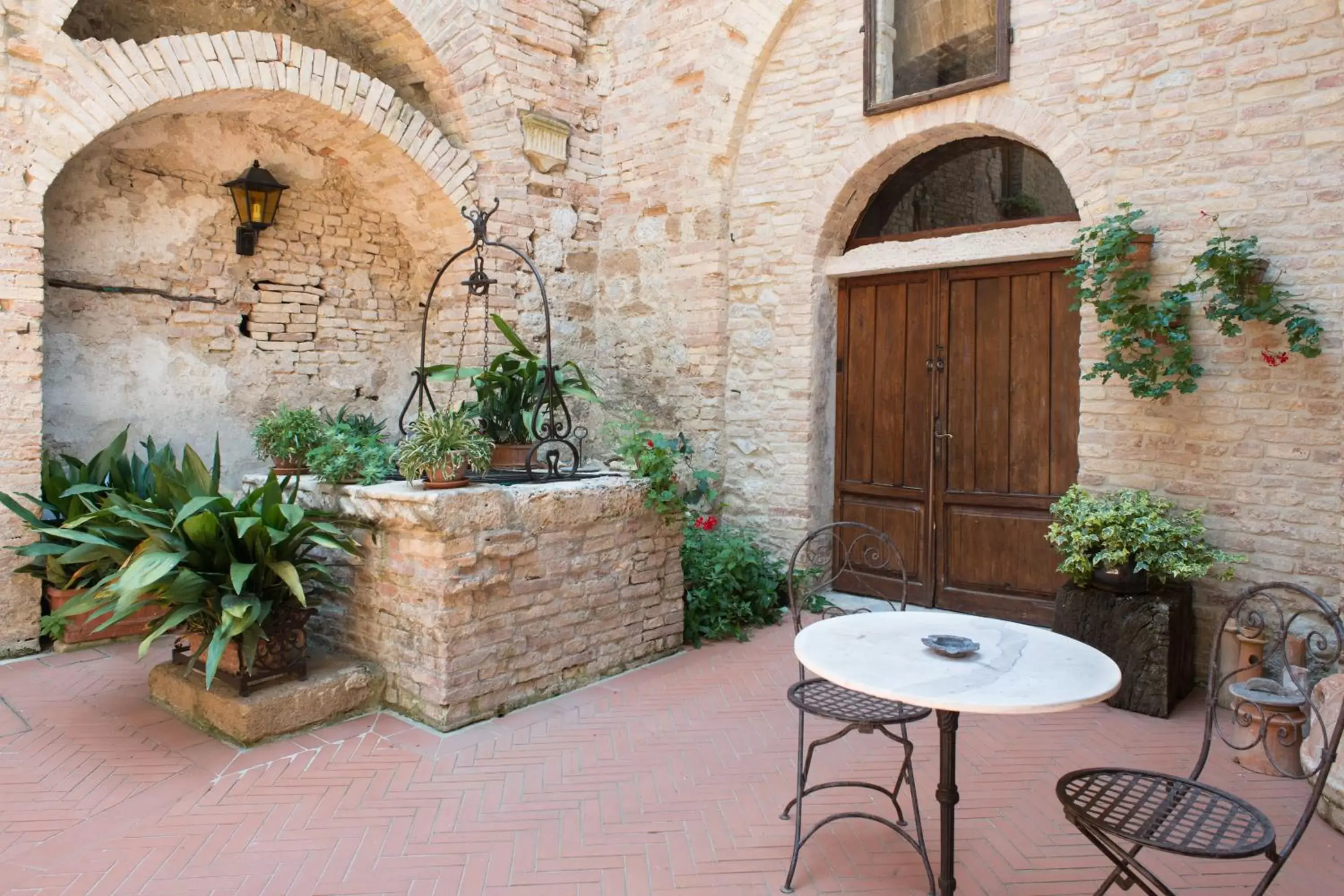 Patio in Residenza D'Epoca Palazzo Buonaccorsi