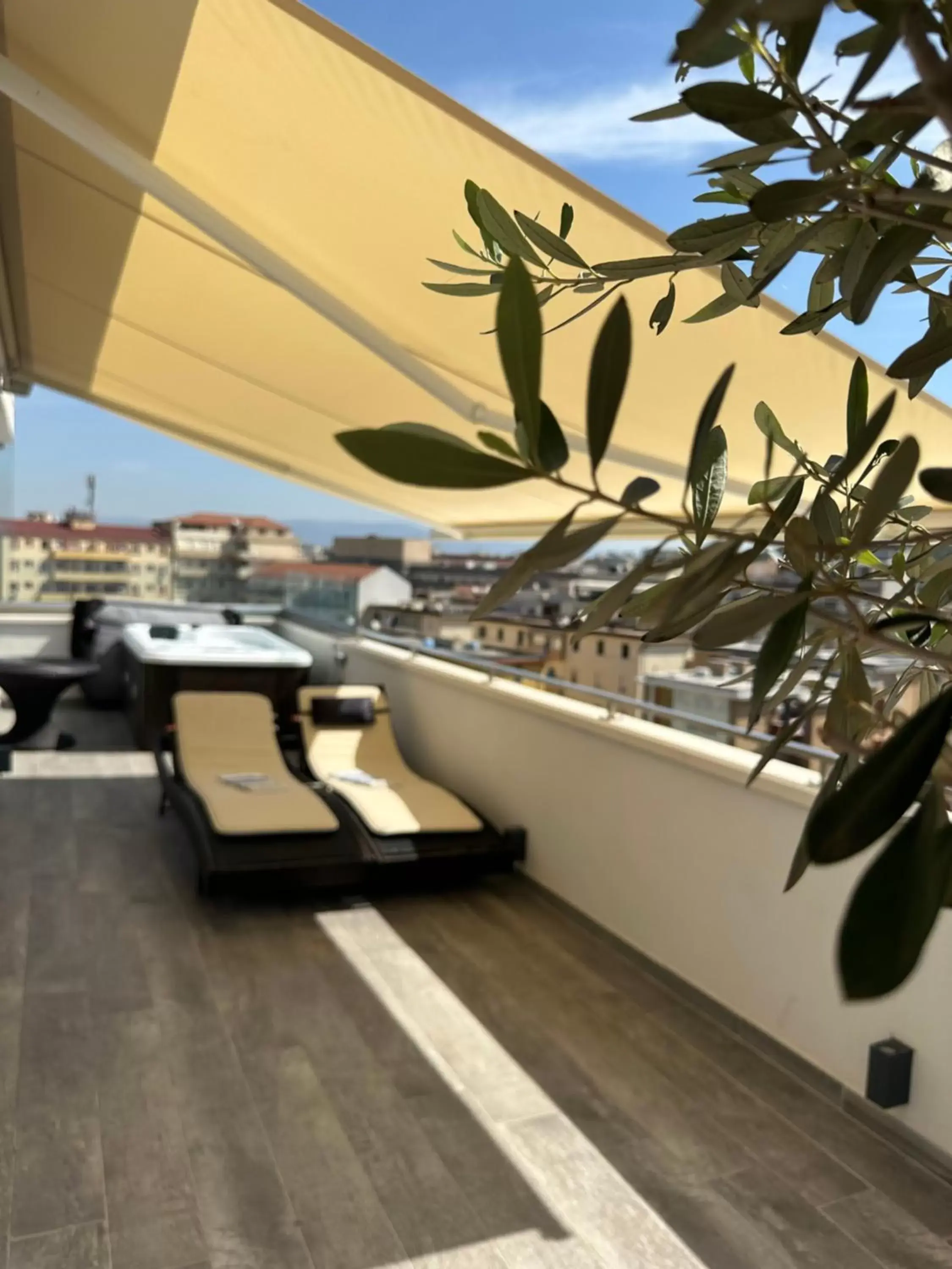 Balcony/Terrace in 18 Dante Luxury Suites