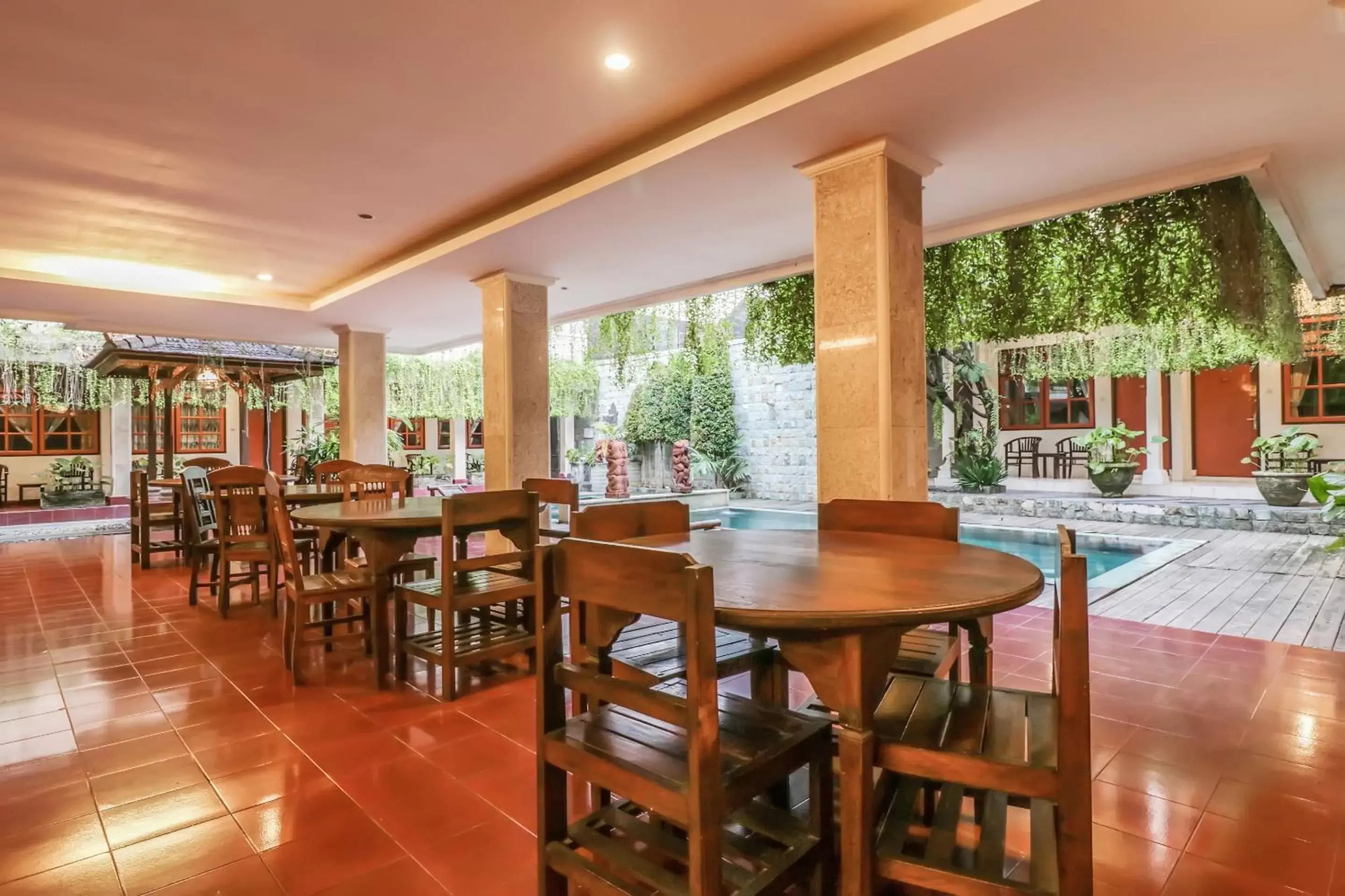 Restaurant/places to eat in Catur Adi Putra Restaurant/places to eat in Catur Adi Putra