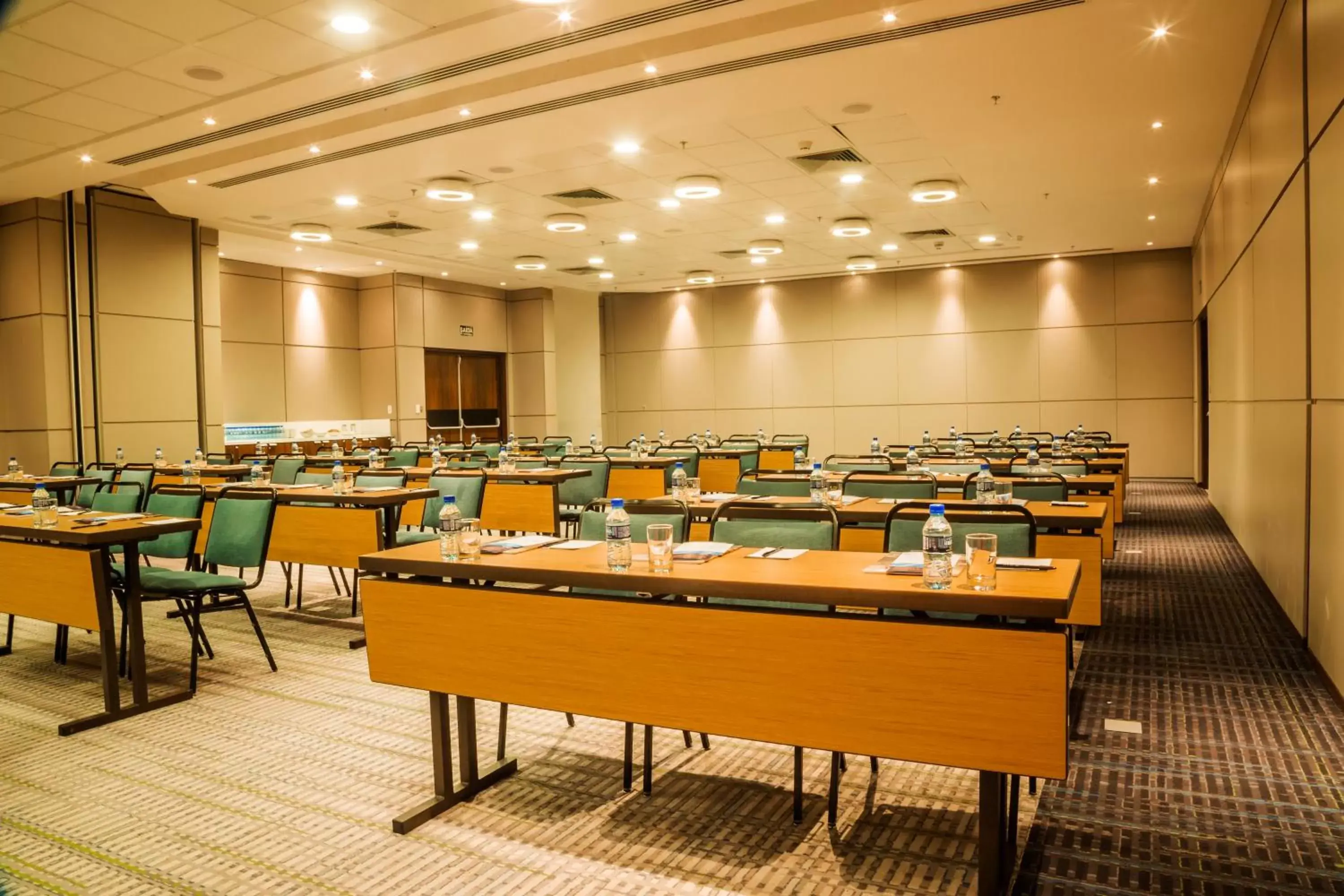 Meeting/conference room in Bugan Recife Boa Viagem Hotel - by Atlantica