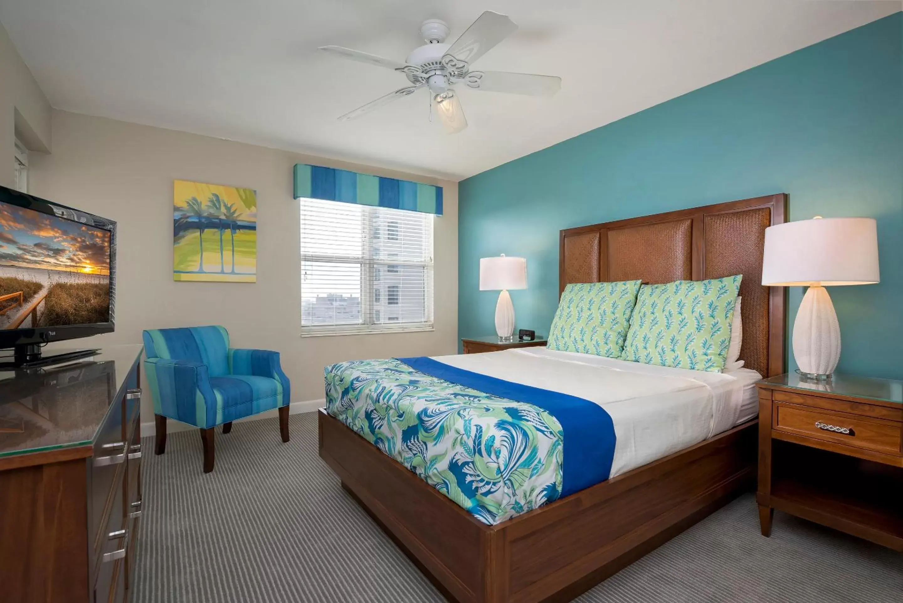 Bedroom, Bed in GullWing Beach Resort Bedroom, Bed in GullWing Beach Resort