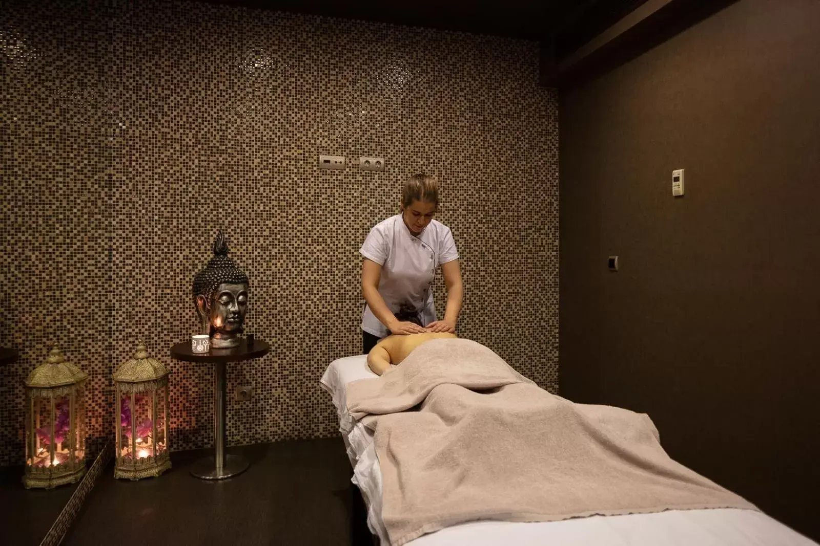 Massage in NEYA Lisboa Hotel