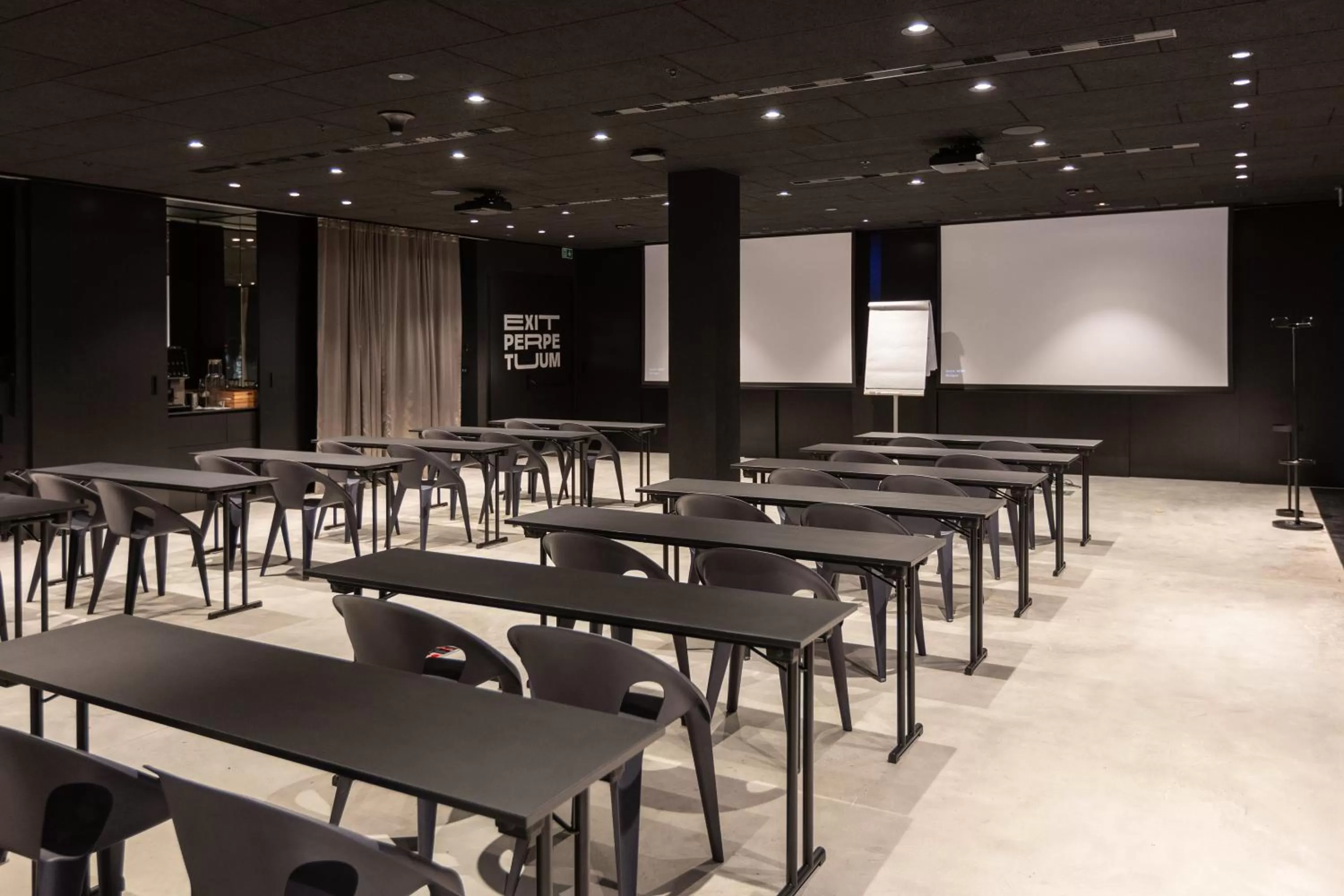 Meeting/conference room in Zonar Zagreb by Maistra City Vibes