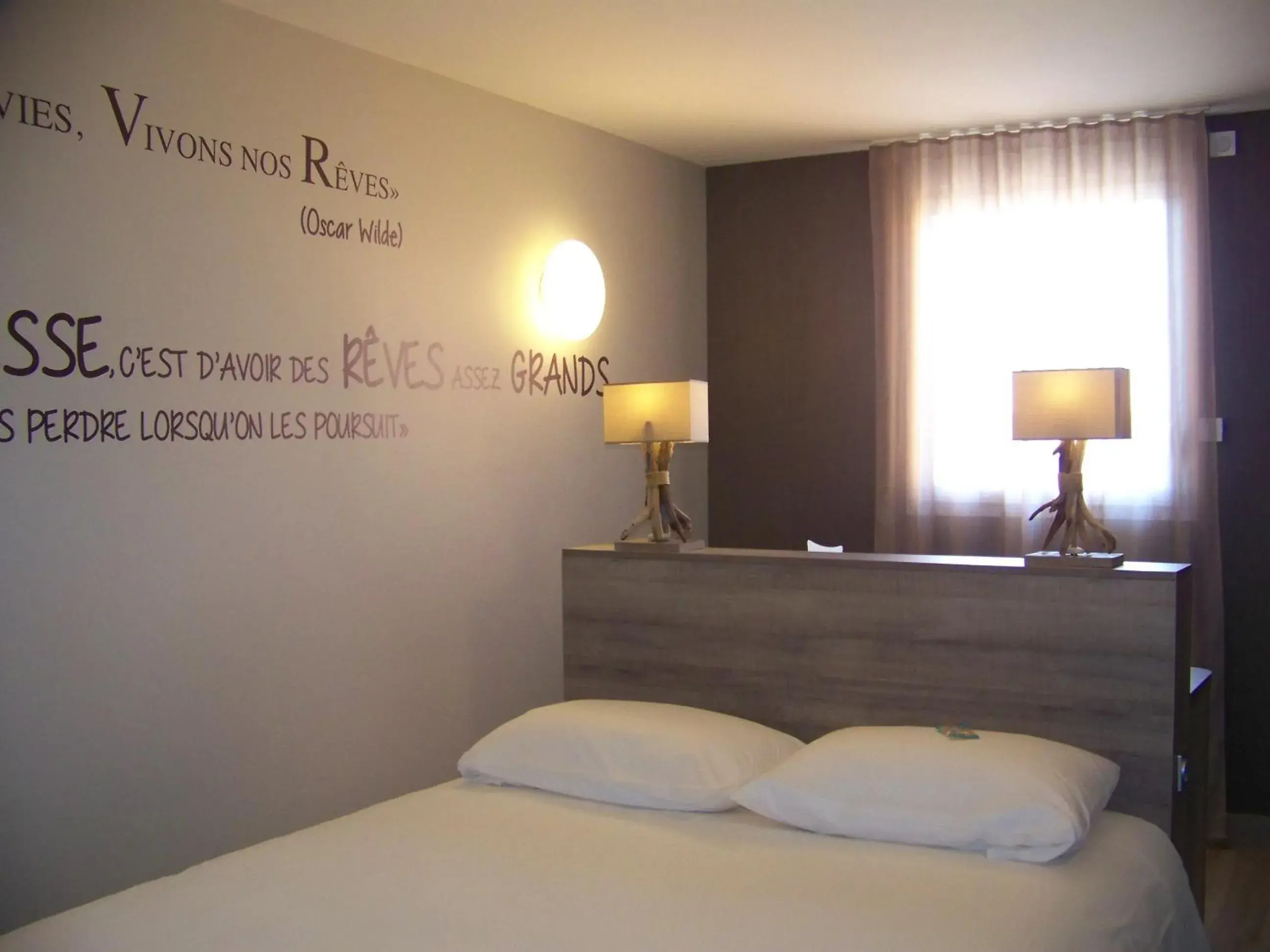 Bed in Ibis Styles Vierzon