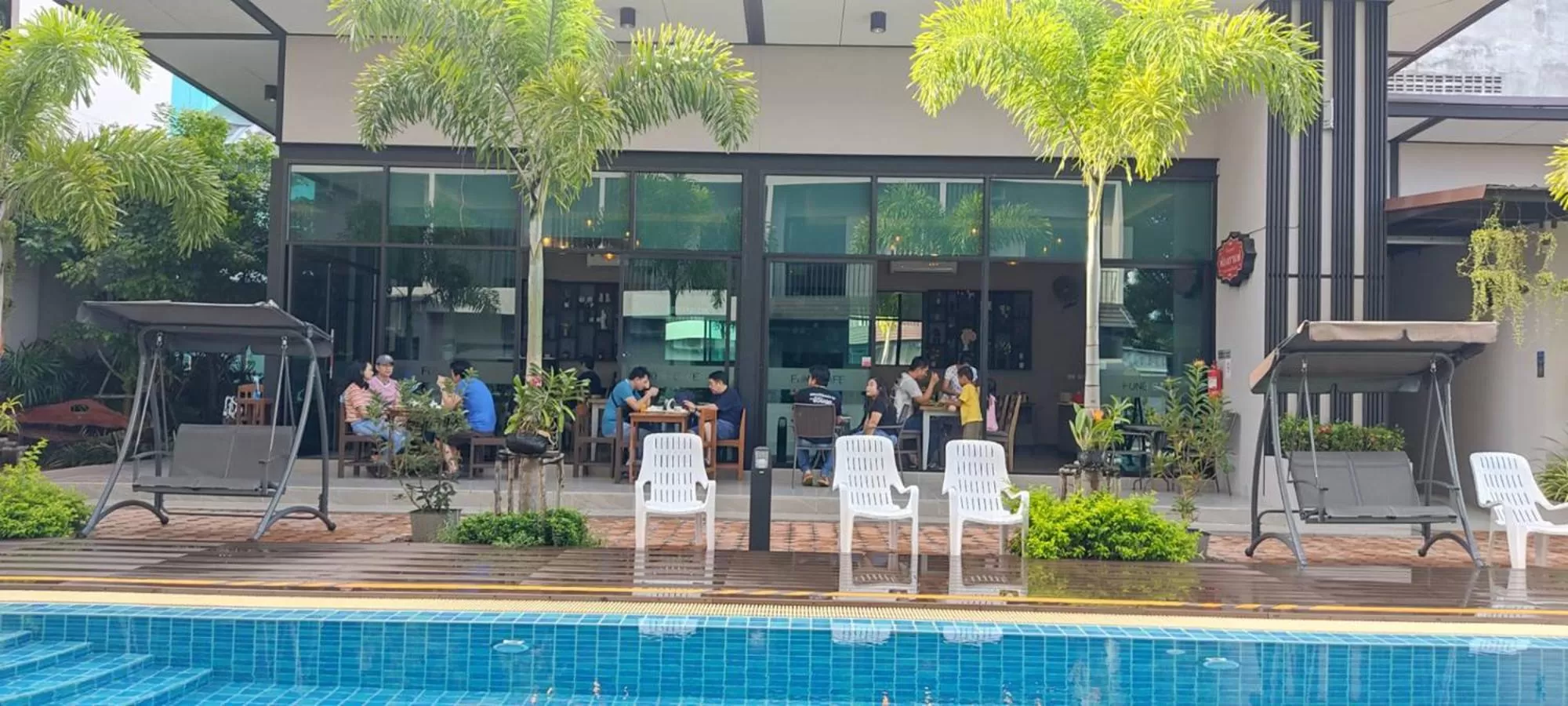 Food and drinks, Swimming Pool in J.P.GRAND HOTEL