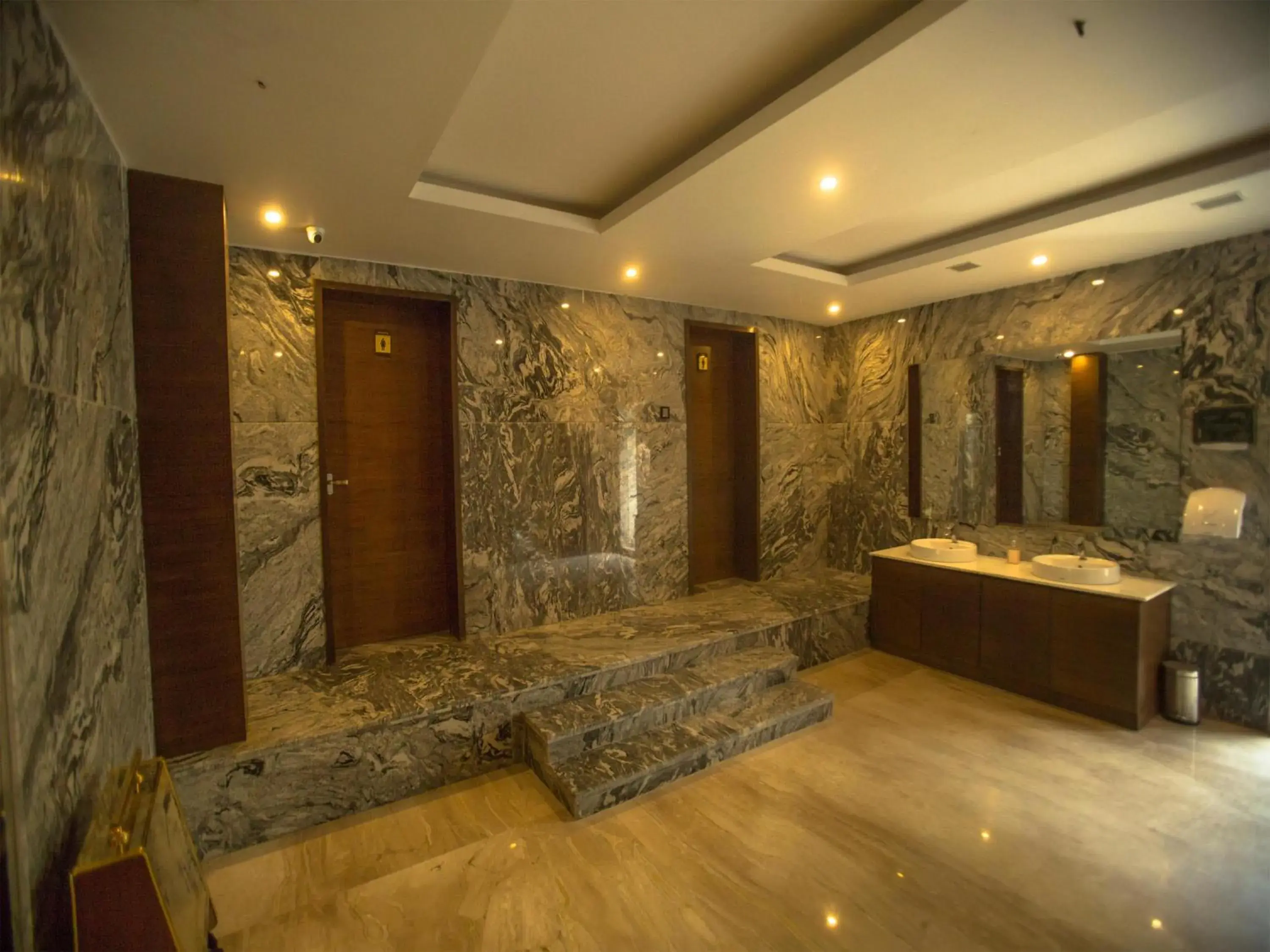 Area and facilities in Crossway Parklane Airport Hotel Chennai