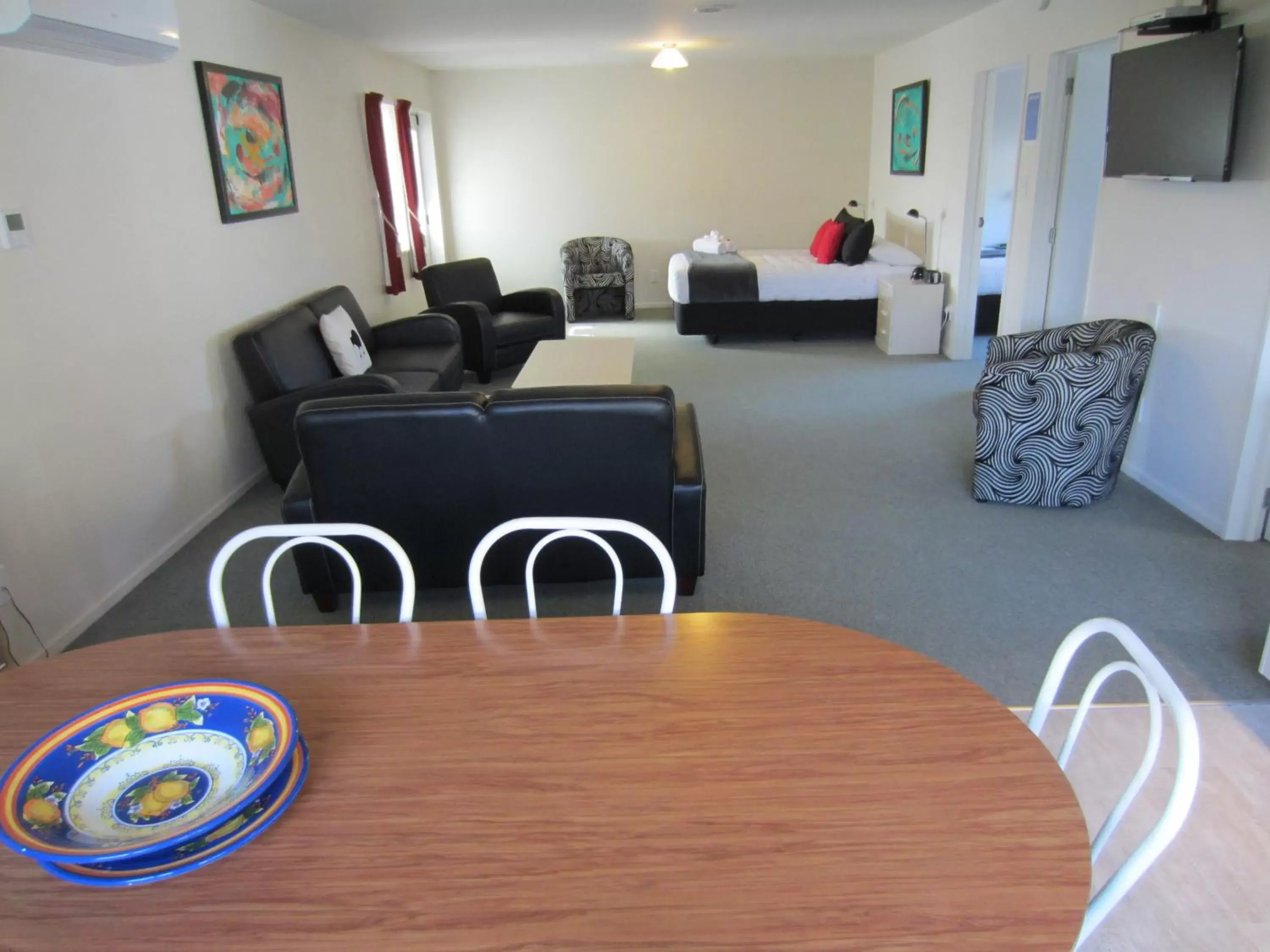 Large Family Apartment in Alpine Rose Motel