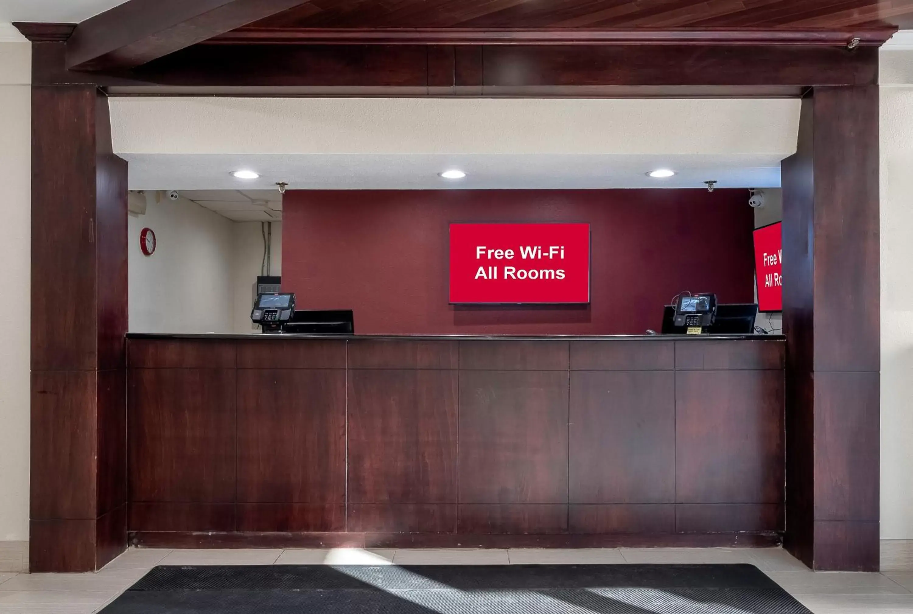 Lobby or reception in Red Roof Inn Bordentown - McGuire AFB Lobby or reception in Red Roof Inn Bordentown - McGuire AFB