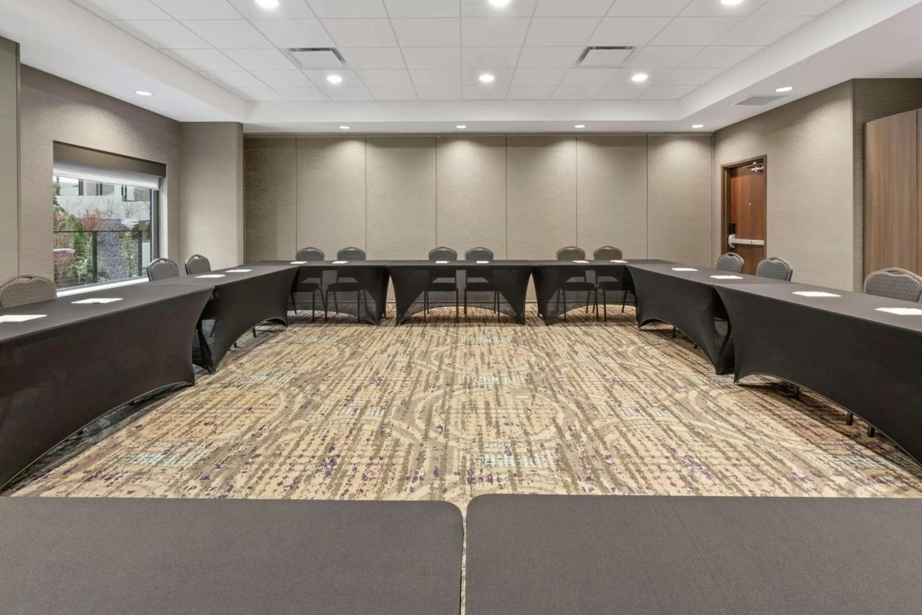 Meeting/conference room in Hampton Inn & Suites Spokane Downtown-South