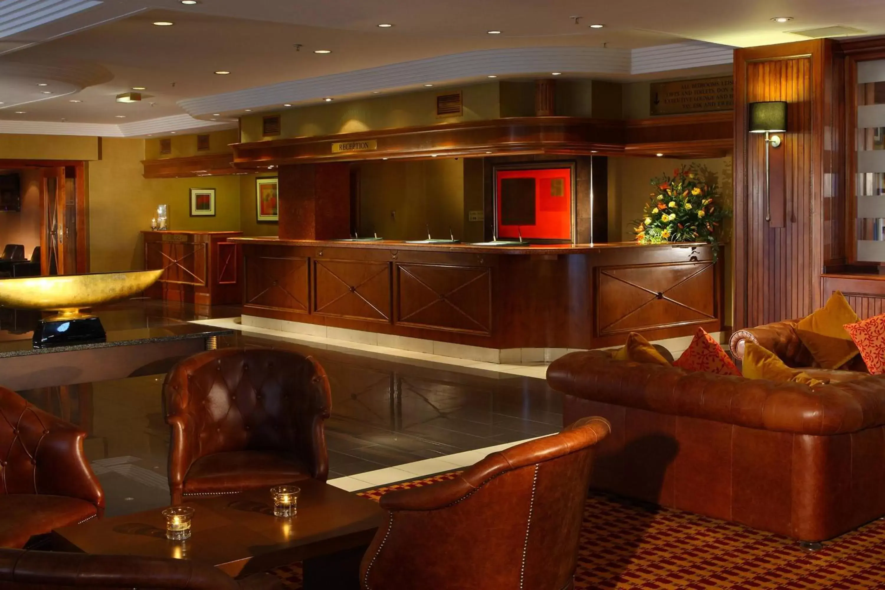 Lobby or reception, Lounge/Bar in Delta Hotels by Marriott Edinburgh