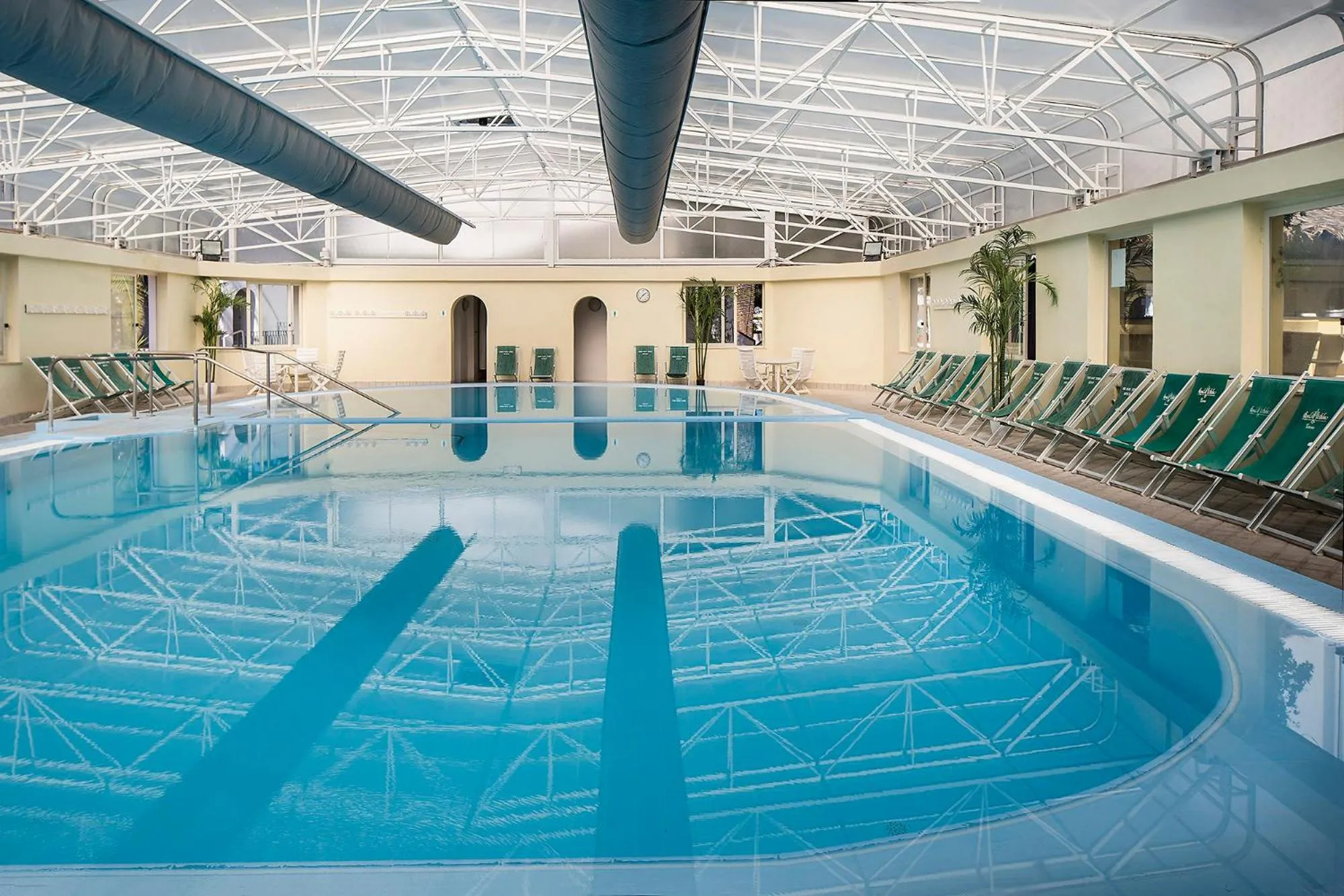Hot Spring Bath in Hotel Terme Royal Palm