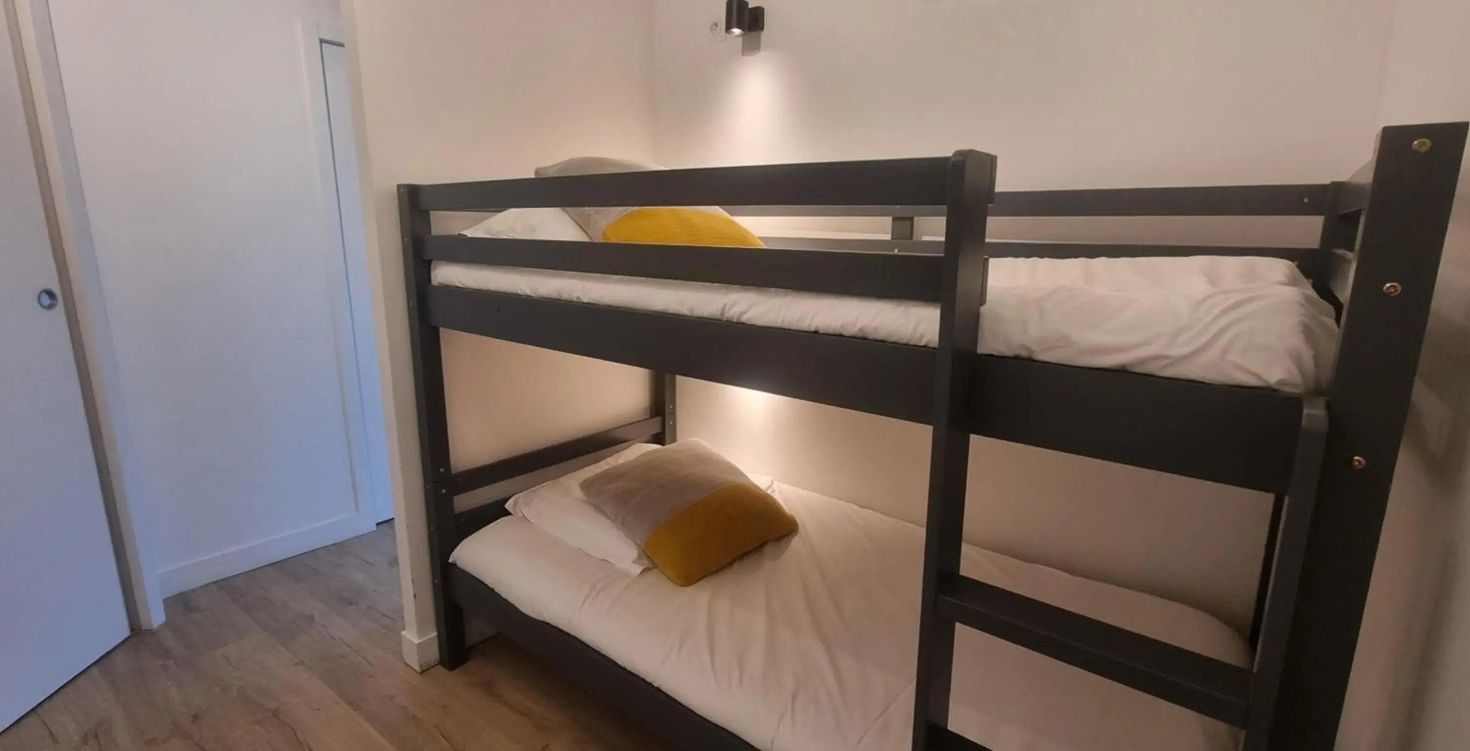 Bunk Bed in Hotel De L'Europe