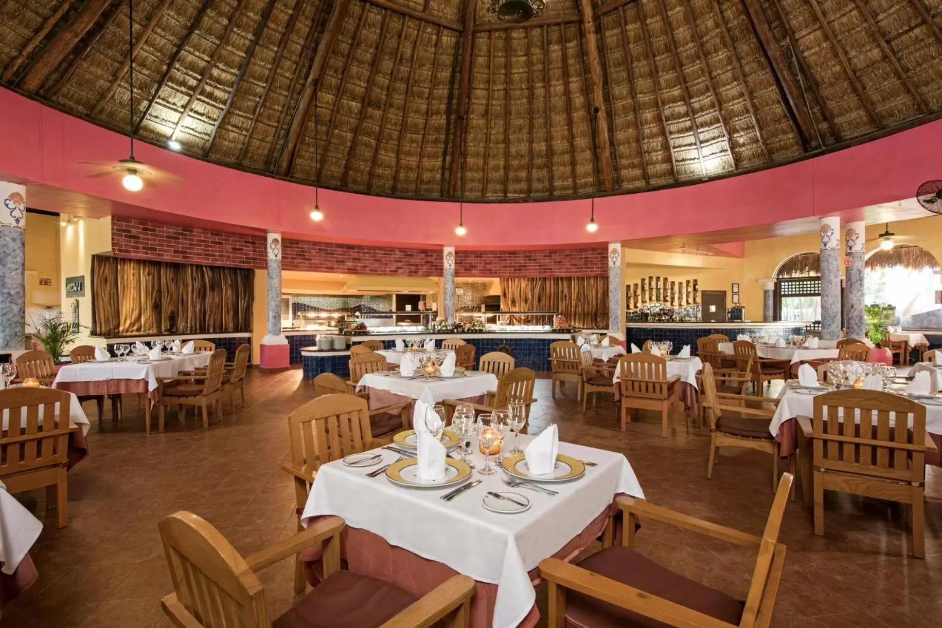 Restaurant/Places to Eat in Iberostar Paraíso Beach