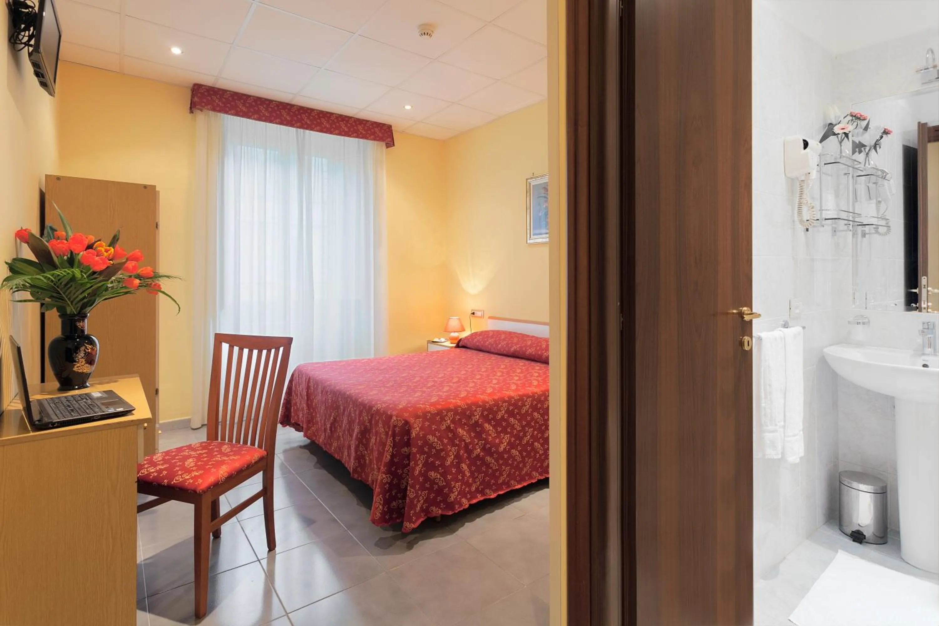 Bed in Hotel Oriente