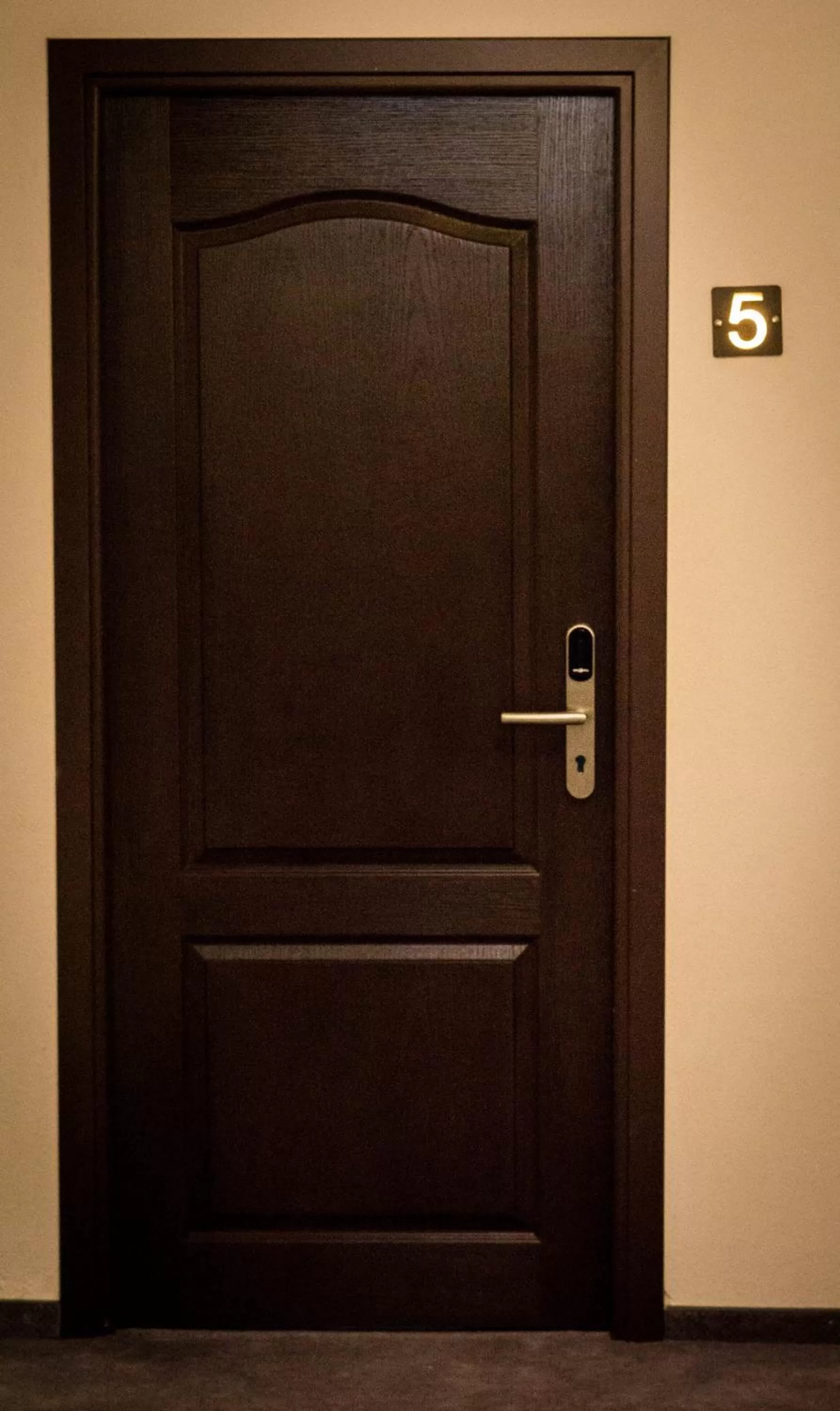 Facade/entrance in Nest