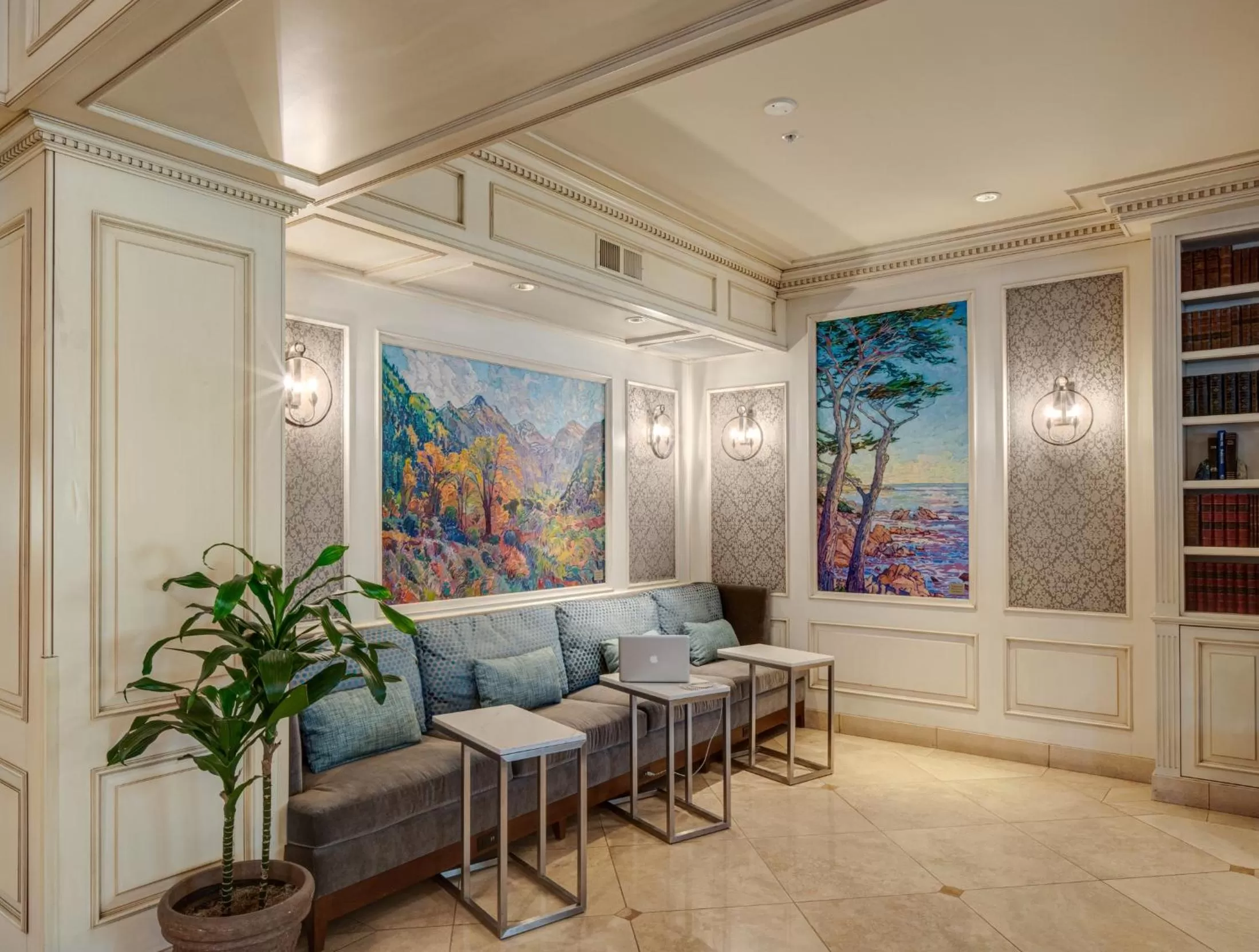 Seating area in Ayres Hotel Seal Beach - Cypress