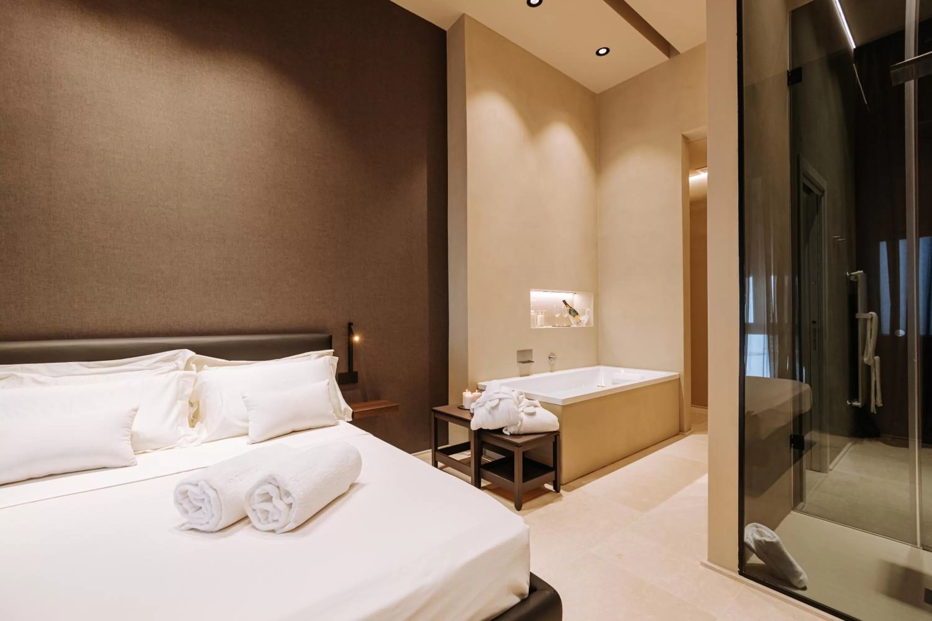 Bed in Suite1212 - Bandiera