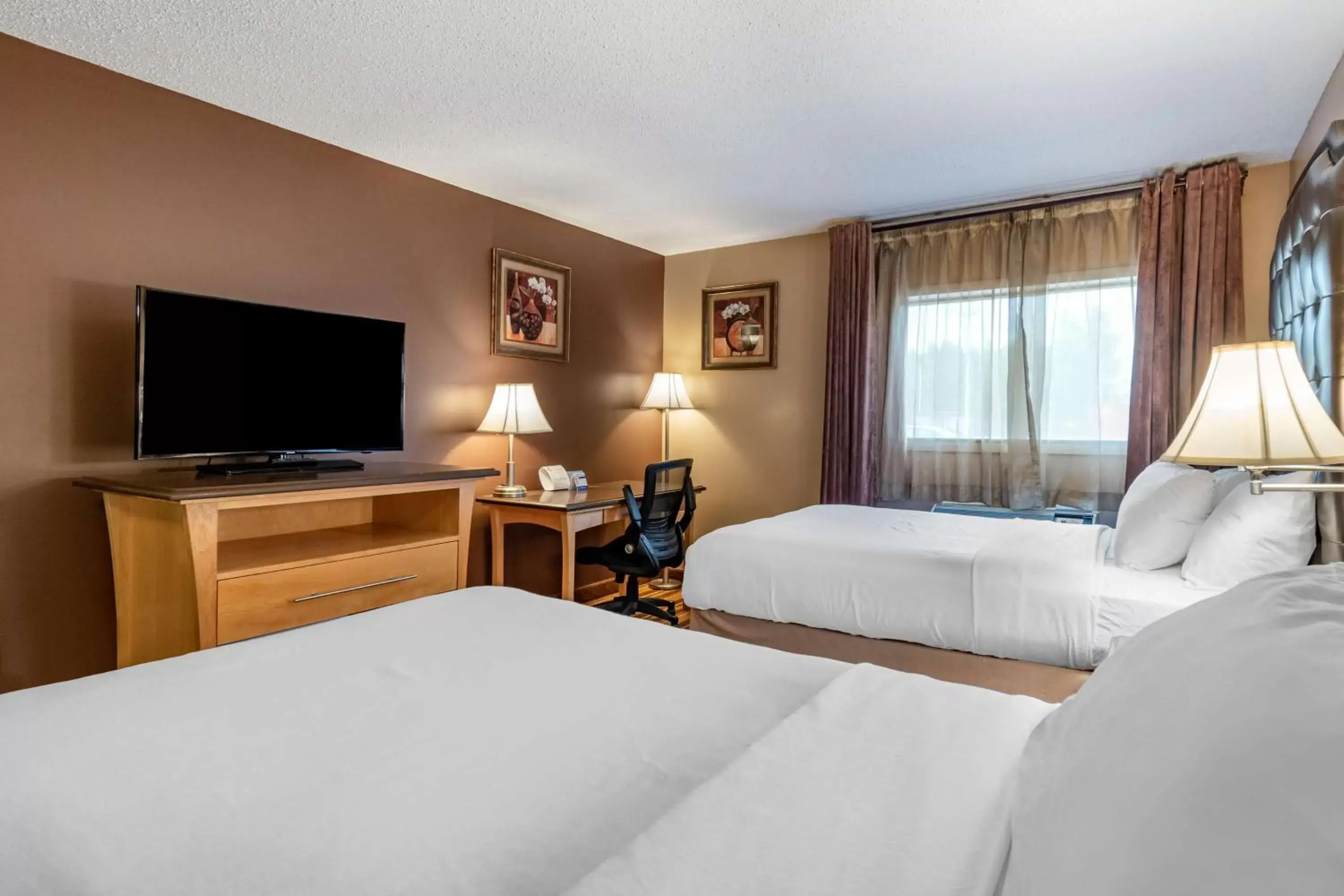 Bedroom, Bed in Best Western Marquis Inn & Suites