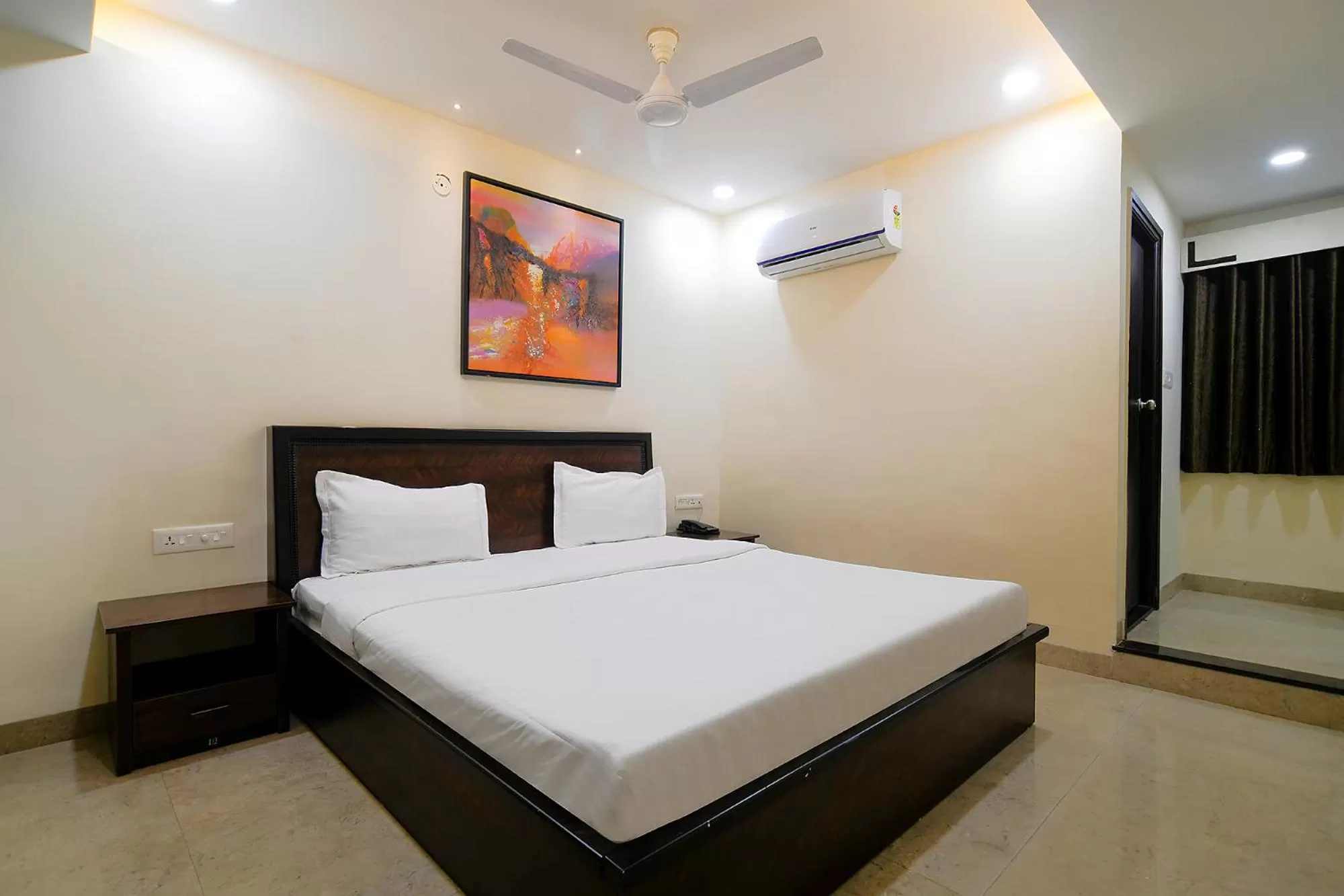 Bedroom, Bed in FabHotel Imperial Regency