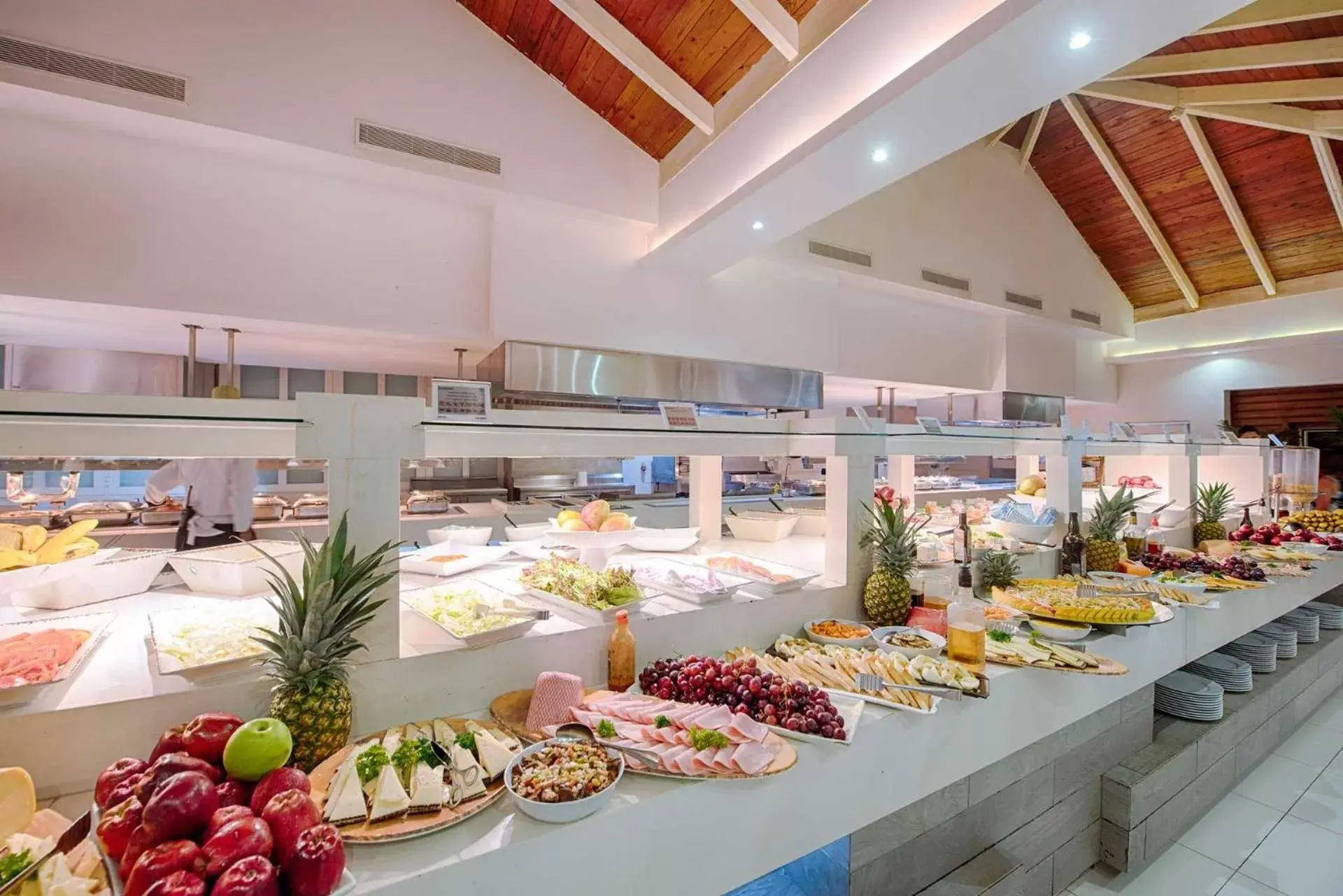 Buffet breakfast, Food in Grand Sirenis Punta Cana Resort & Aquagames - All Inclusive