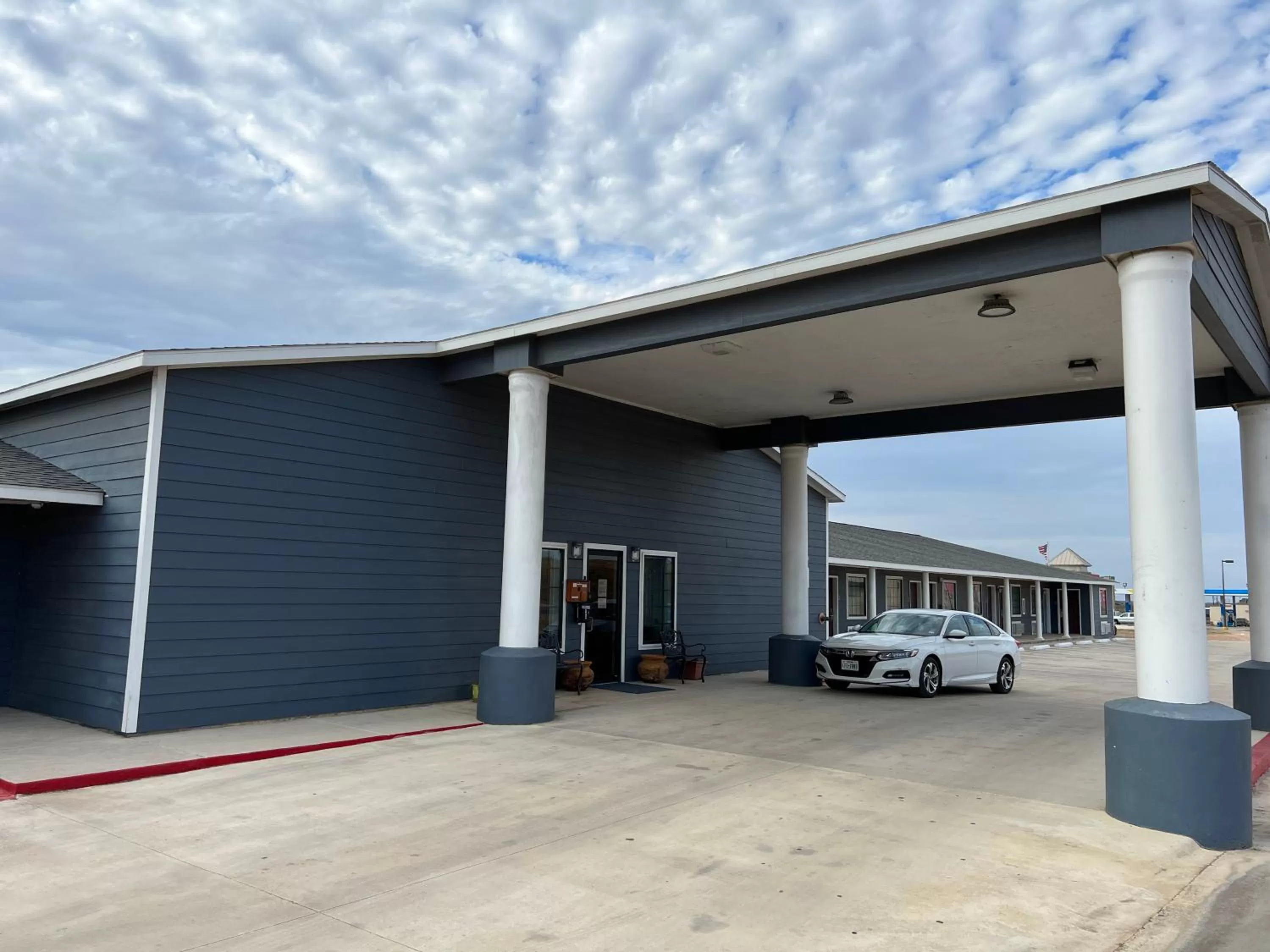 Property building in Hotel Bien Venido