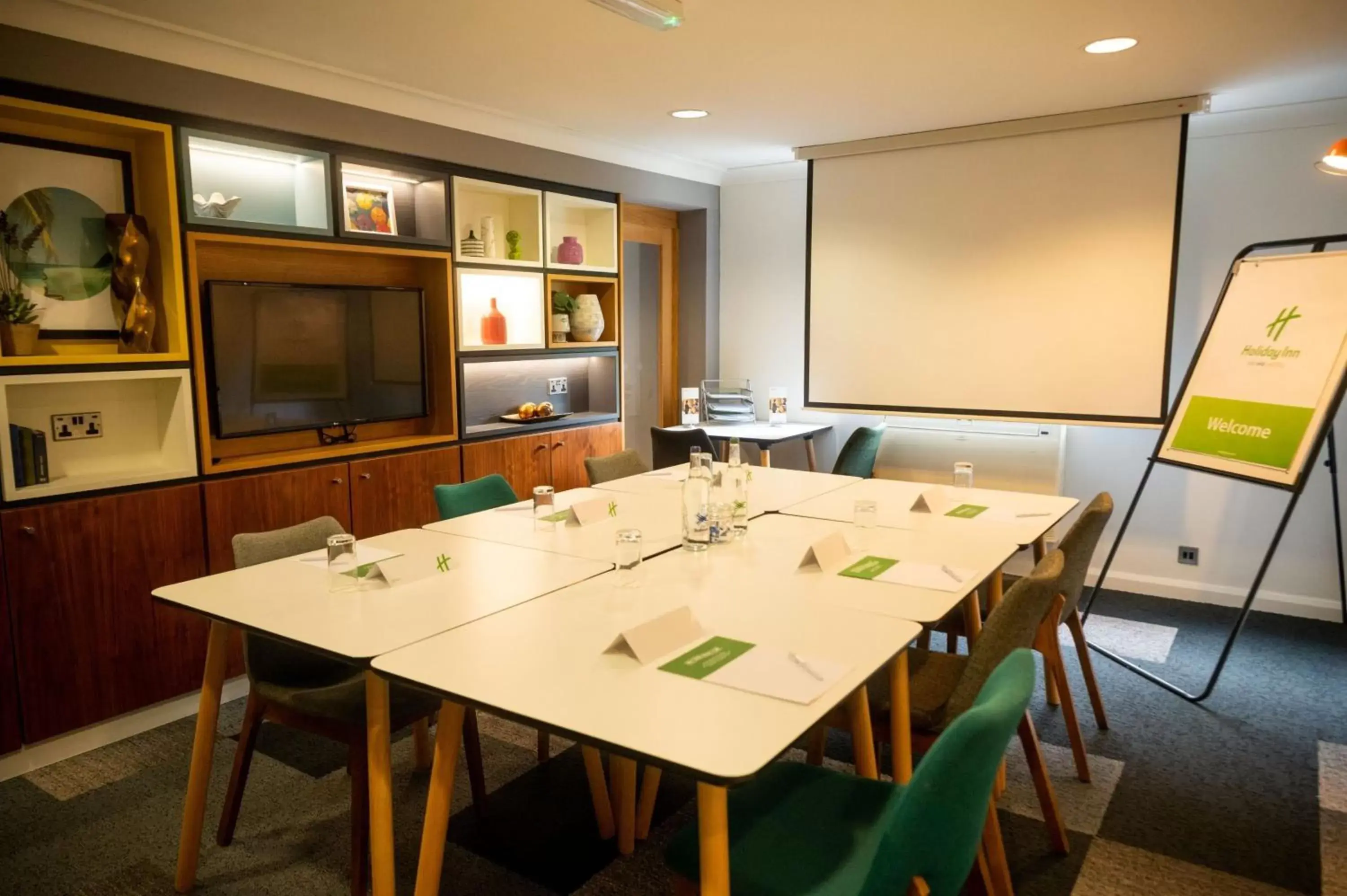Meeting/conference room in Holiday Inn A55 Chester West, an IHG Hotel