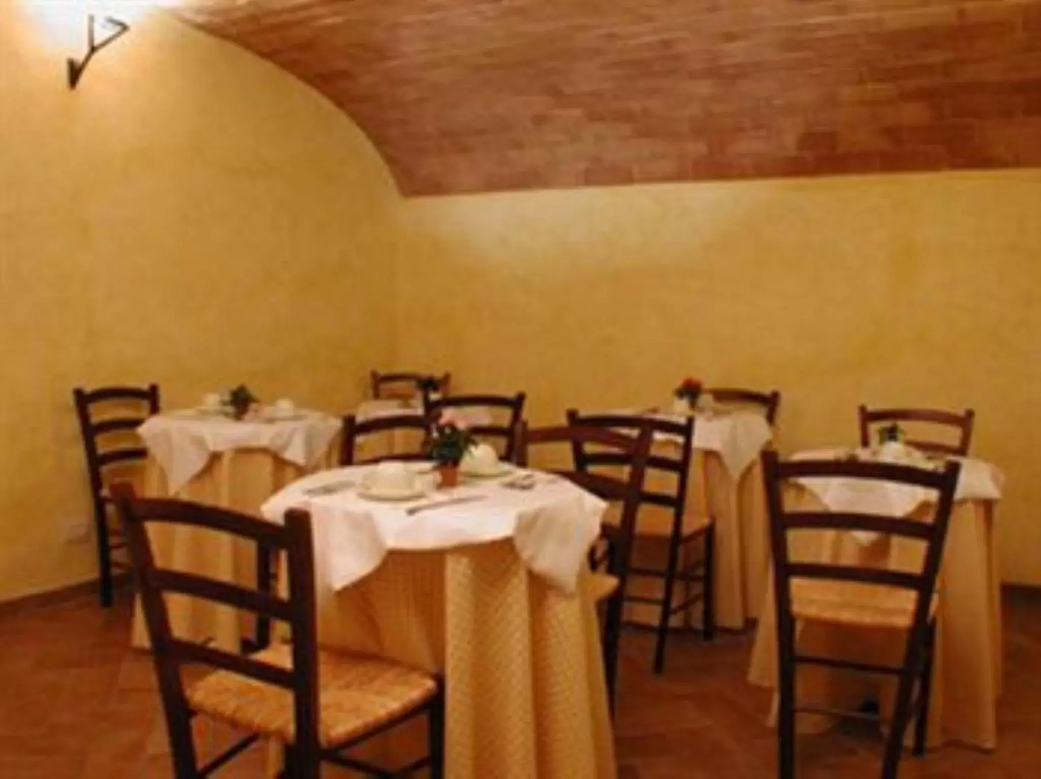 Restaurant/Places to Eat in Villa Piccola Siena