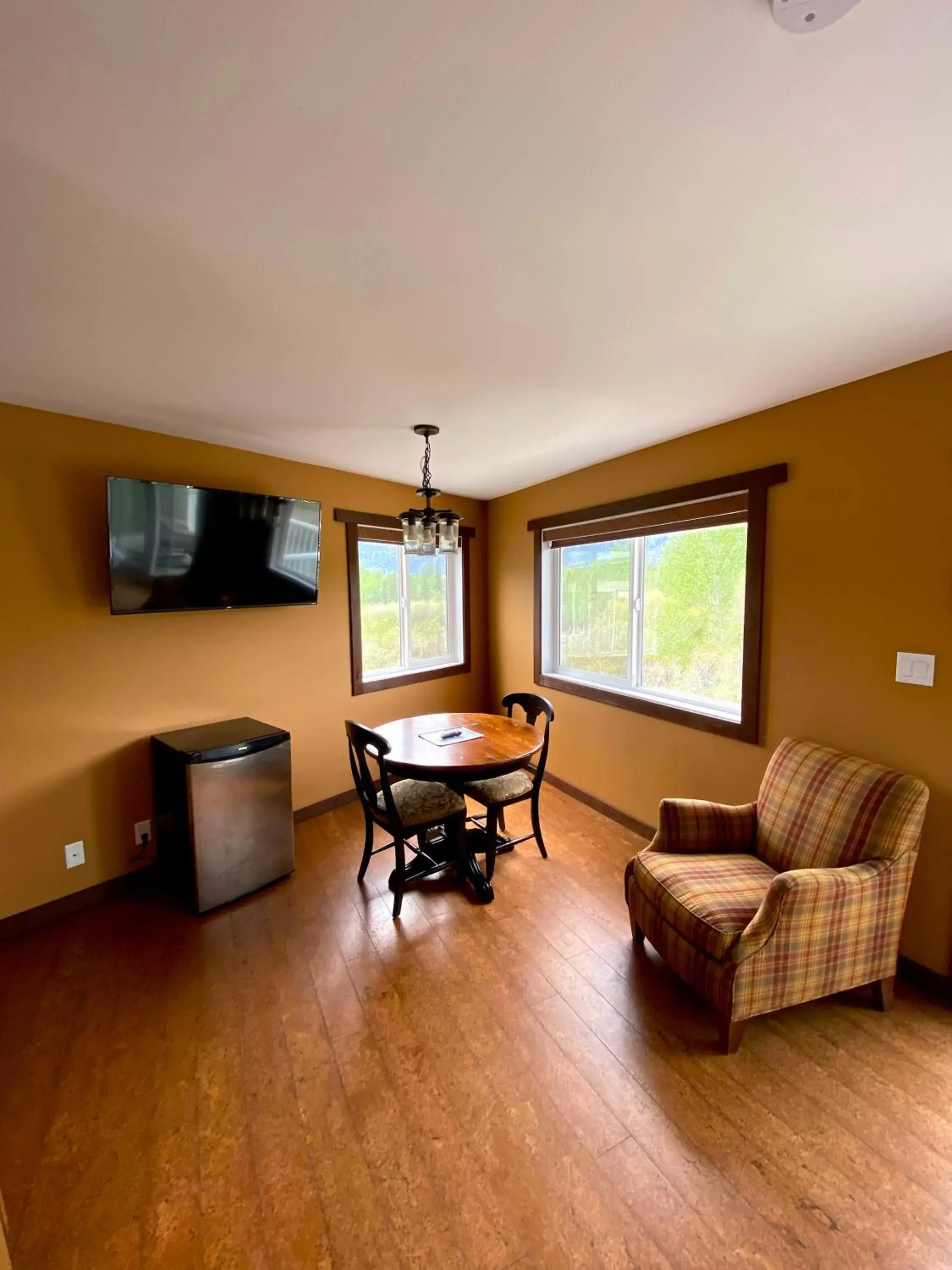 Seating Area in Similkameen Wild Resort & Winery Retreat